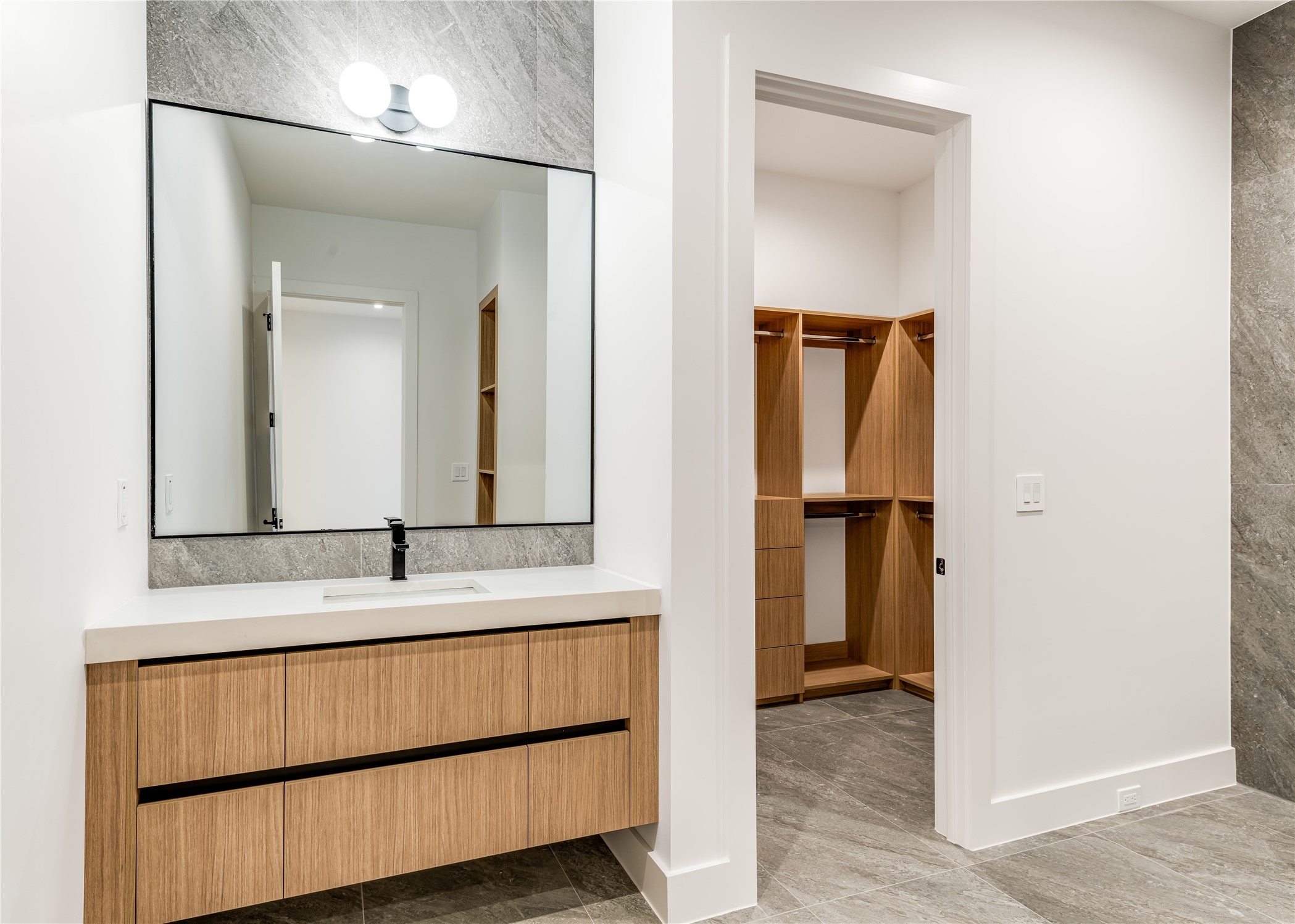 229 Sunset Point Trail