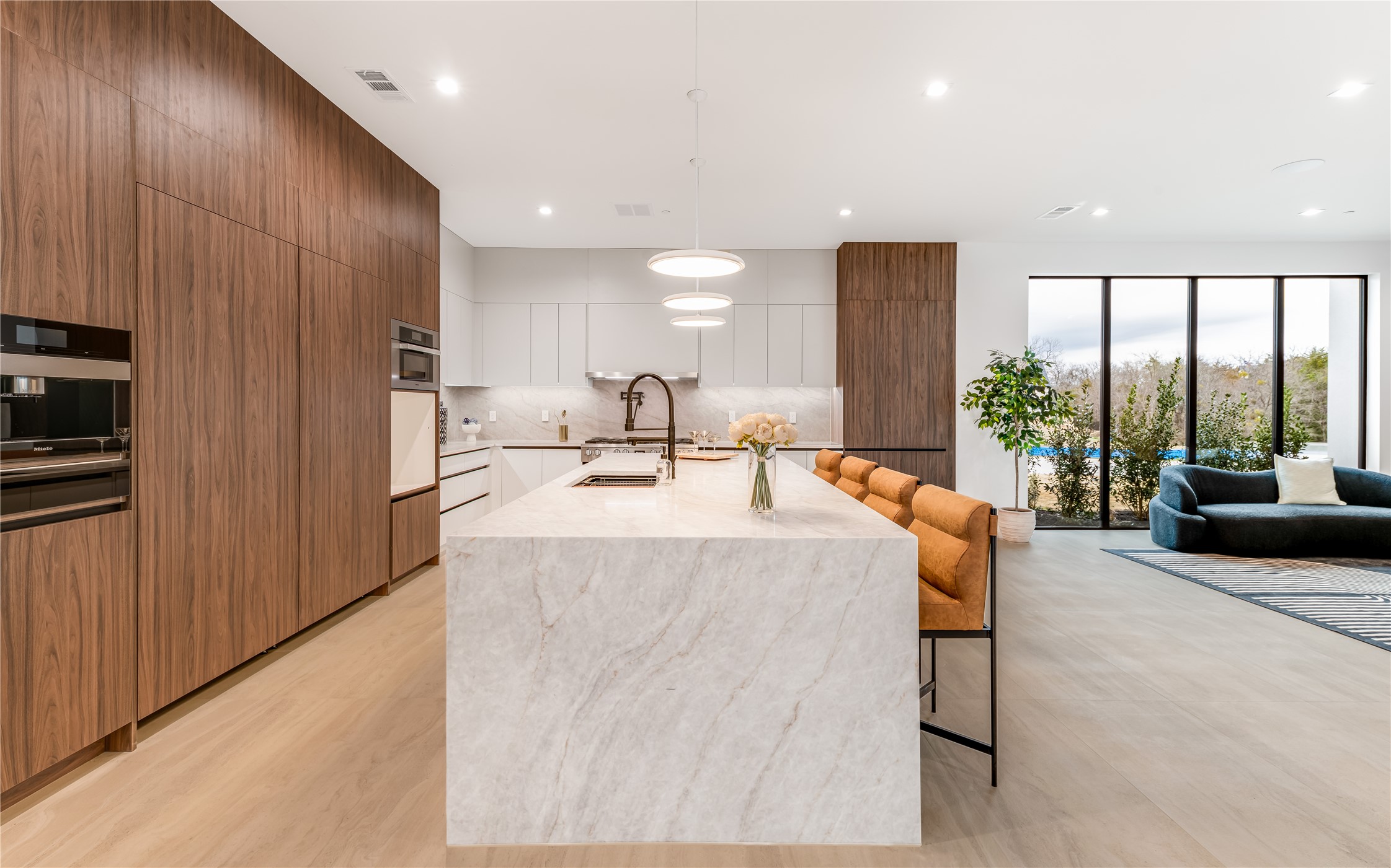 229 Sunset Point Trail