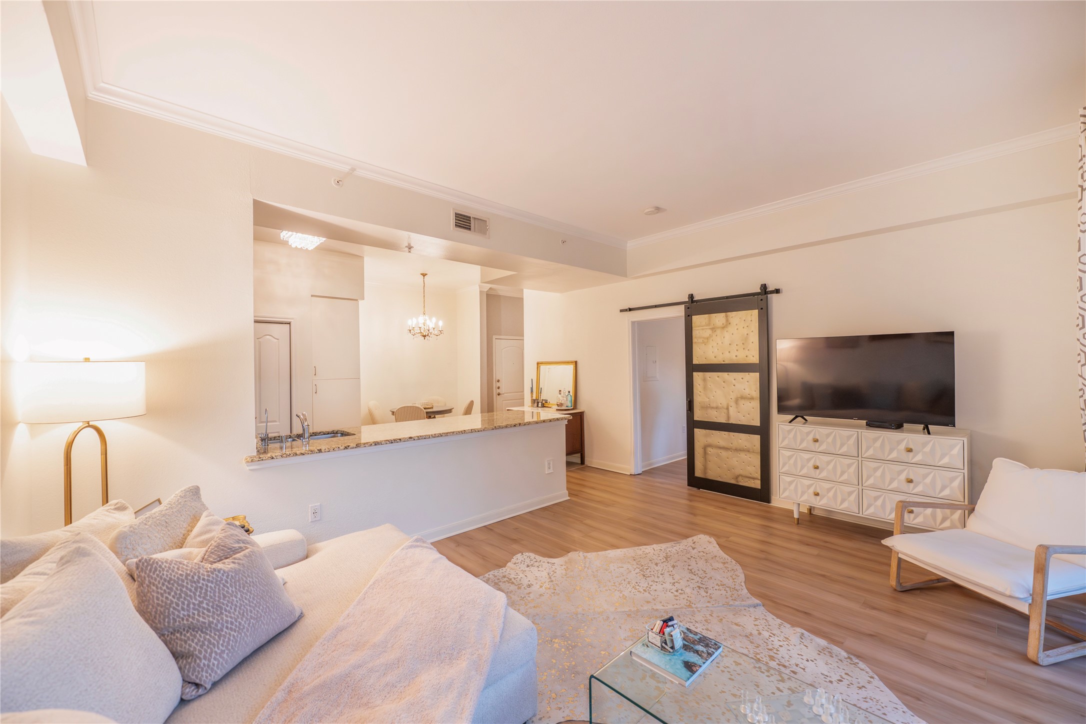 3225 Turtle Creek Boulevard 234