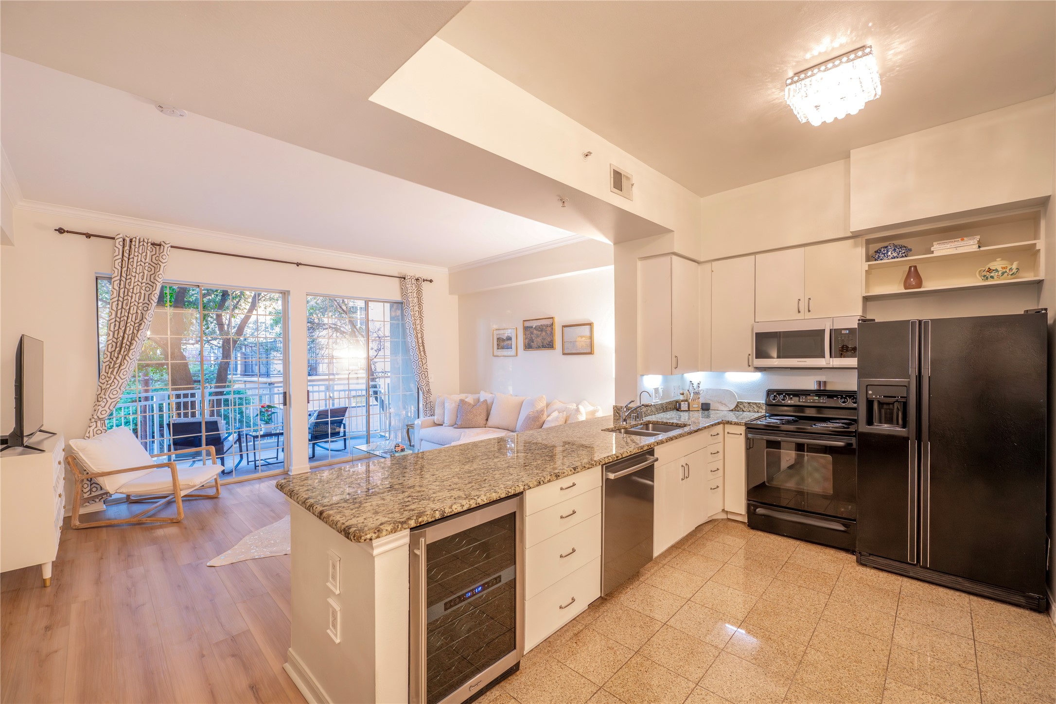 3225 Turtle Creek Boulevard 234