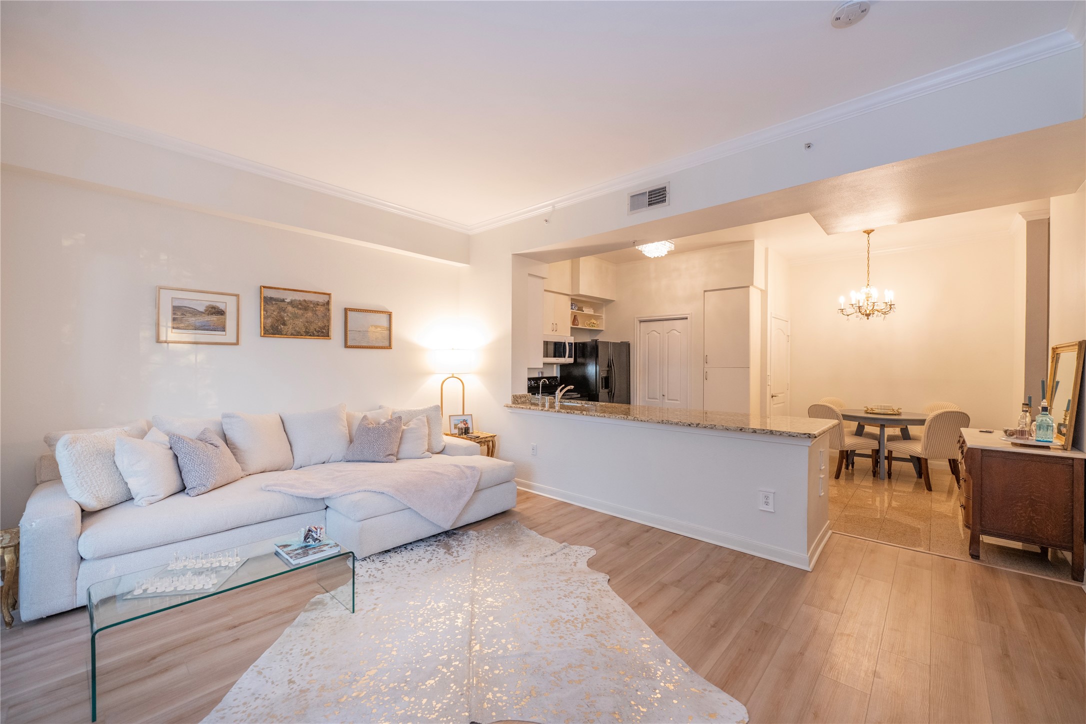 3225 Turtle Creek Boulevard 234