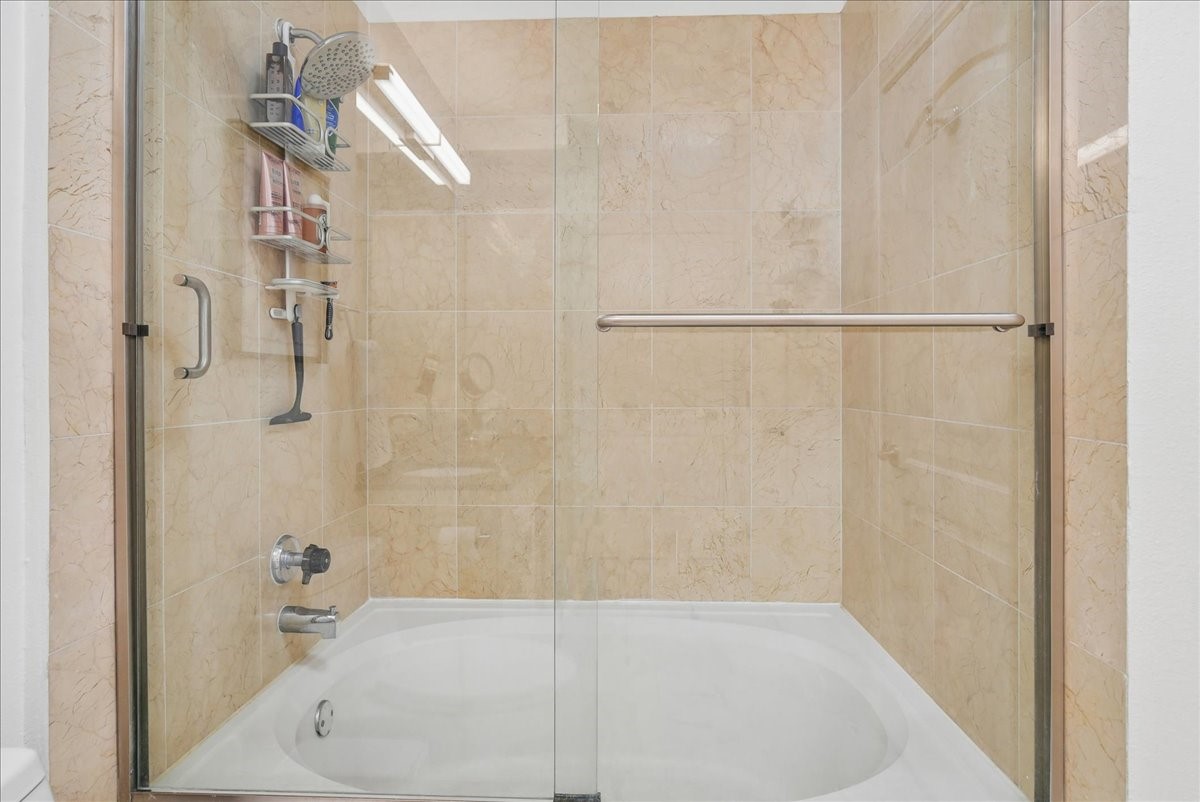 3225 Turtle Creek Boulevard 832