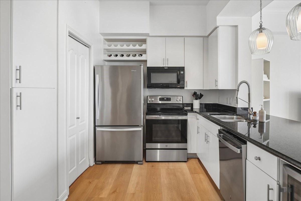 3225 Turtle Creek Boulevard 832