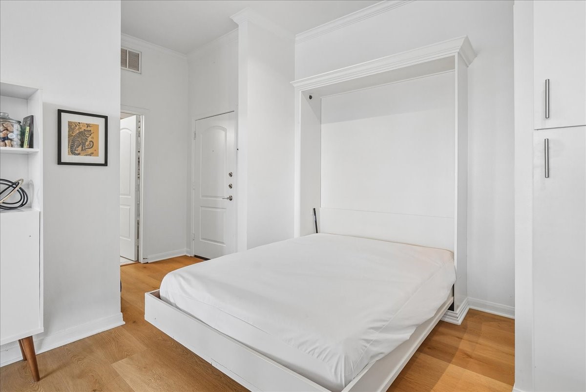 3225 Turtle Creek Boulevard 832