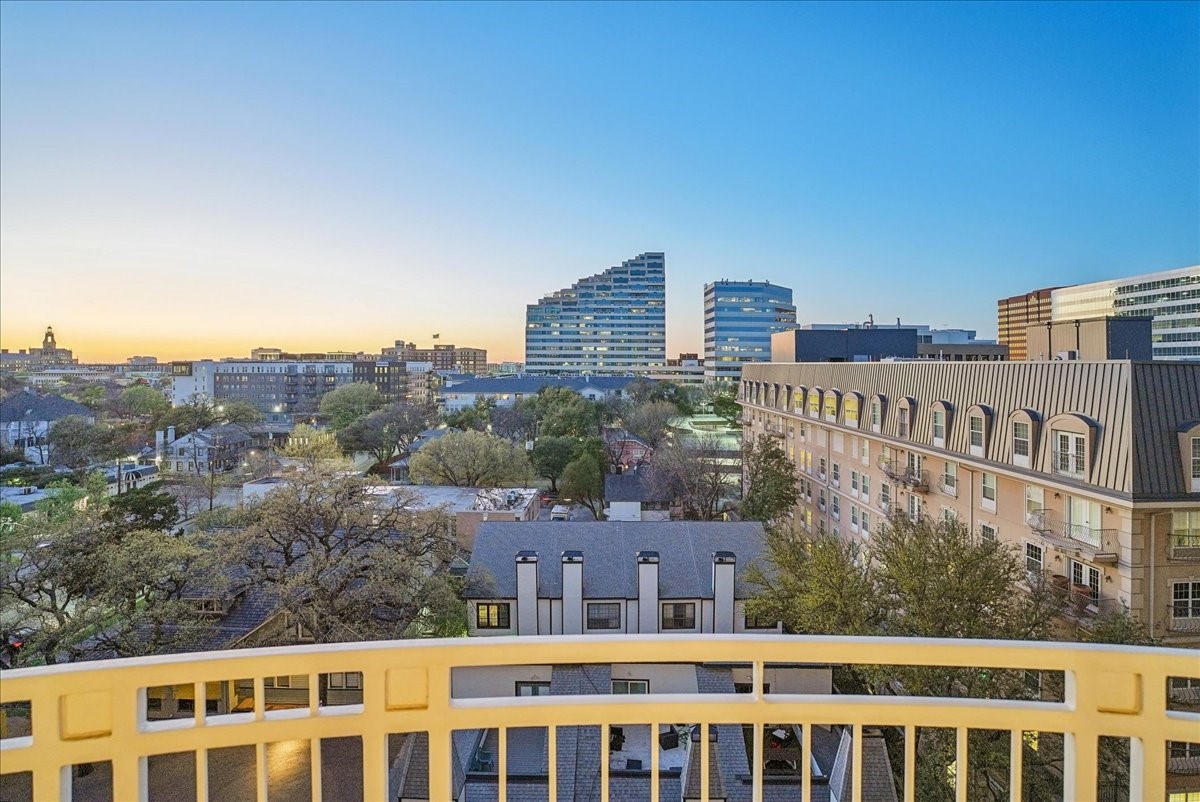 3225 Turtle Creek Boulevard 832