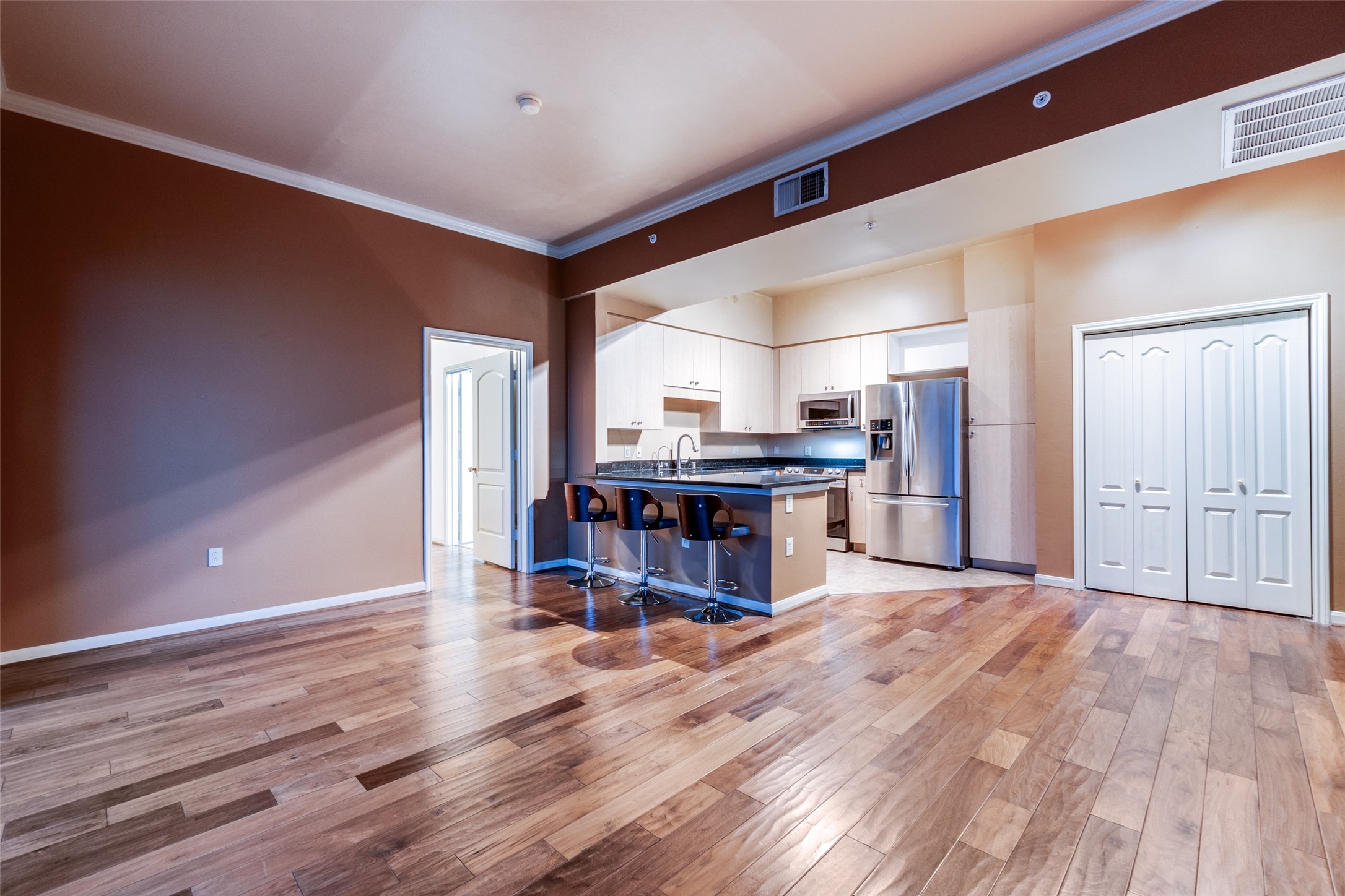 3225 Turtle Creek Boulevard 1429