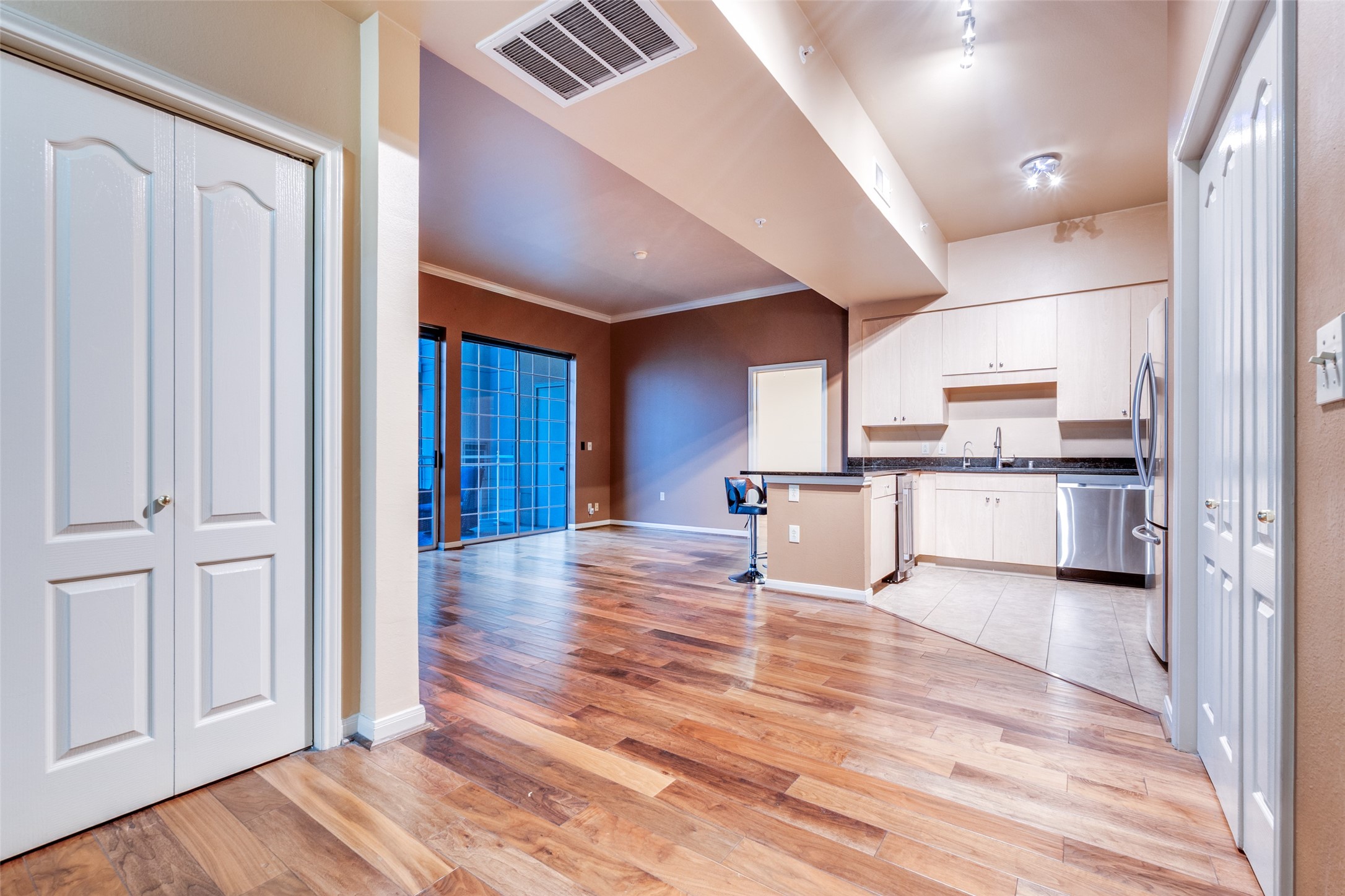 3225 Turtle Creek Boulevard 1429