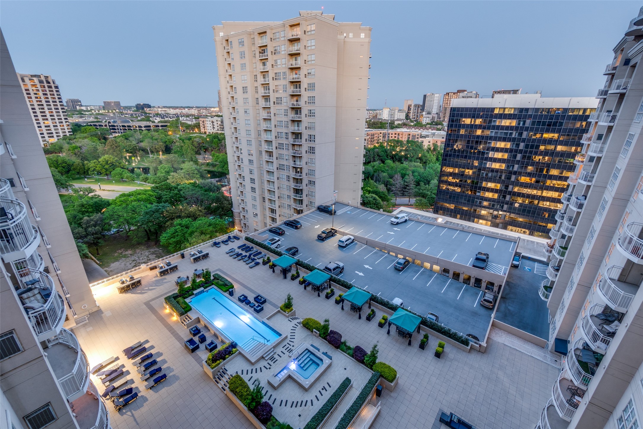 3225 Turtle Creek Boulevard 1429