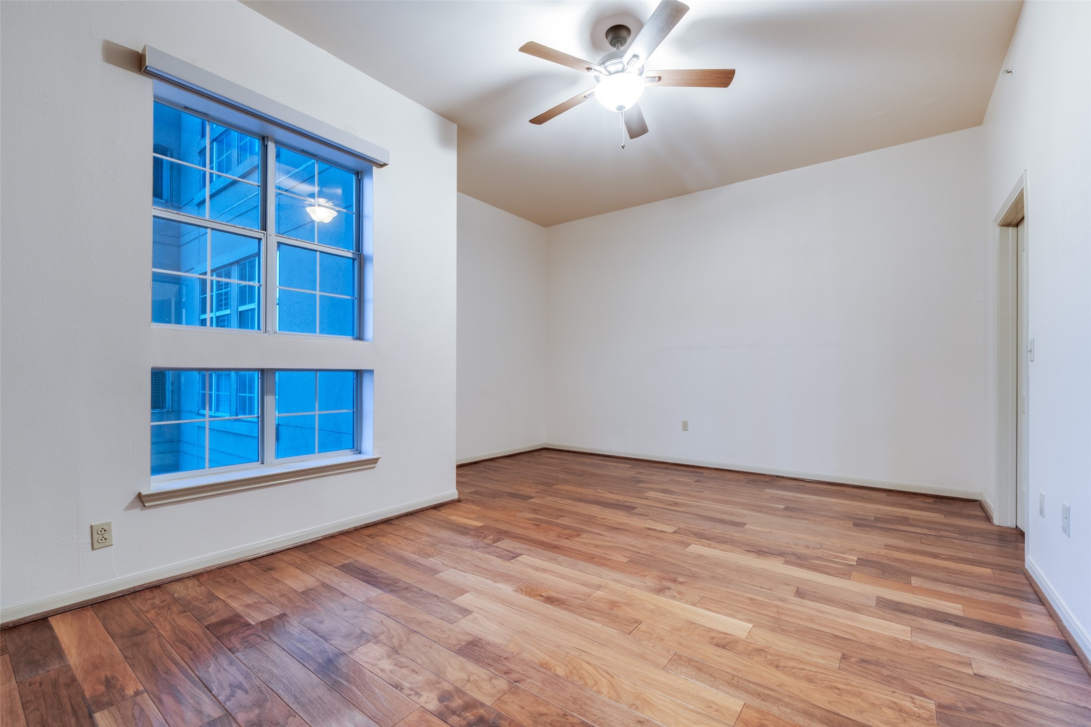 3225 Turtle Creek Boulevard 1429