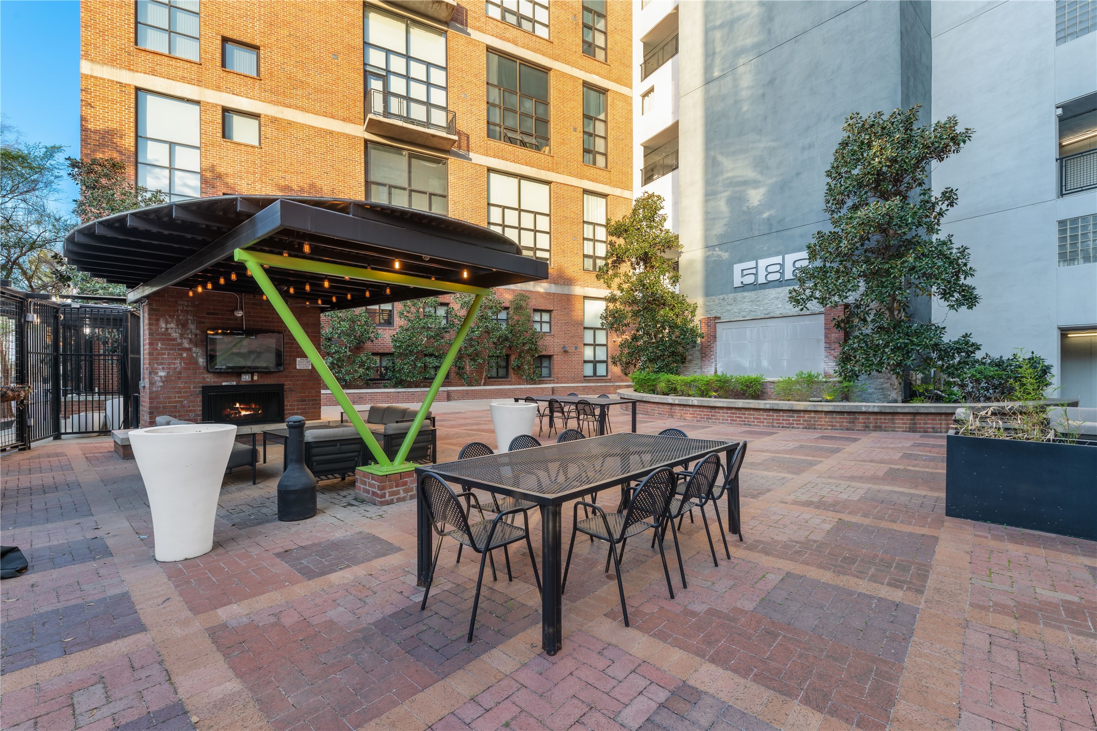 3110 Thomas Avenue 337