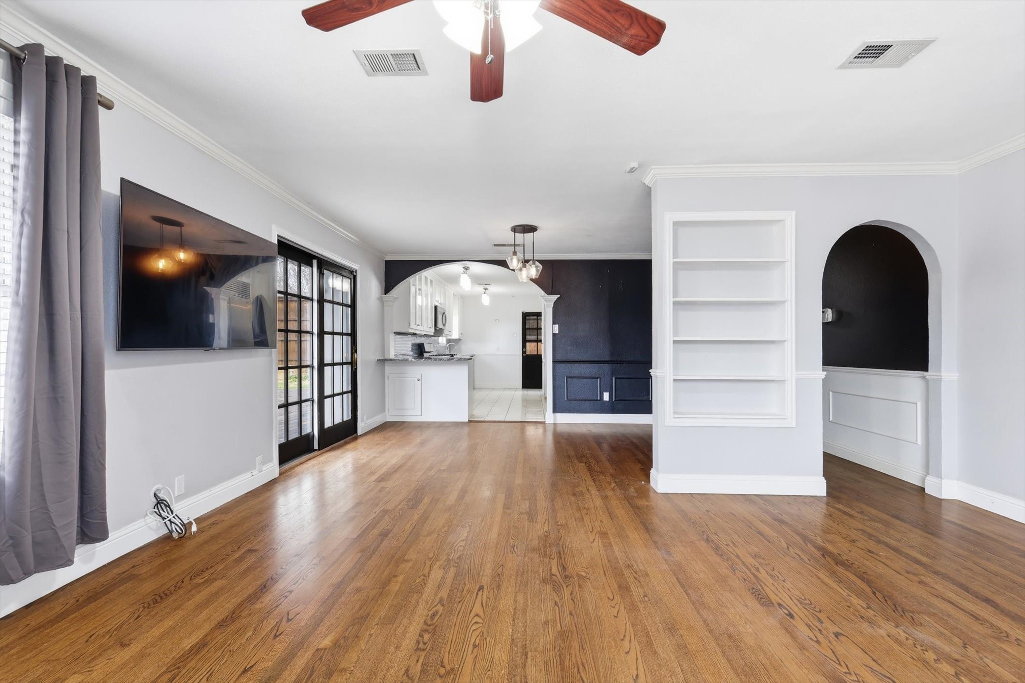 9403 Thornberry Lane