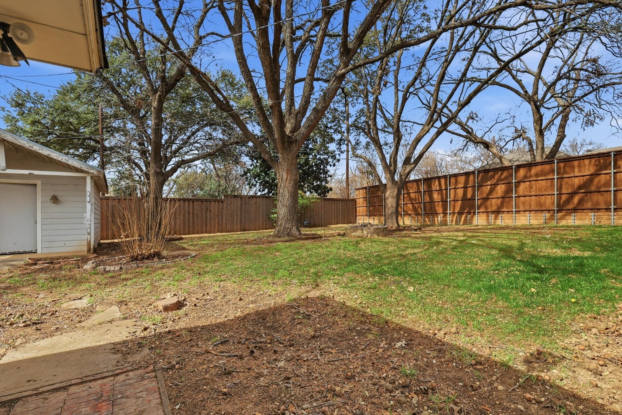 9403 Thornberry Lane