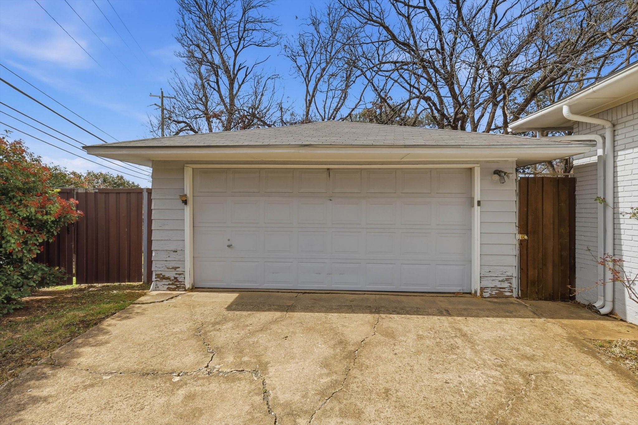 9403 Thornberry Lane