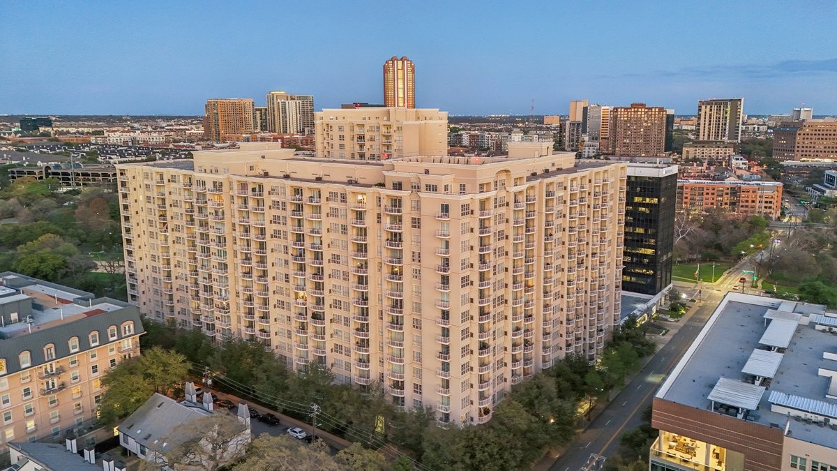 3225 Turtle Creek Boulevard 234