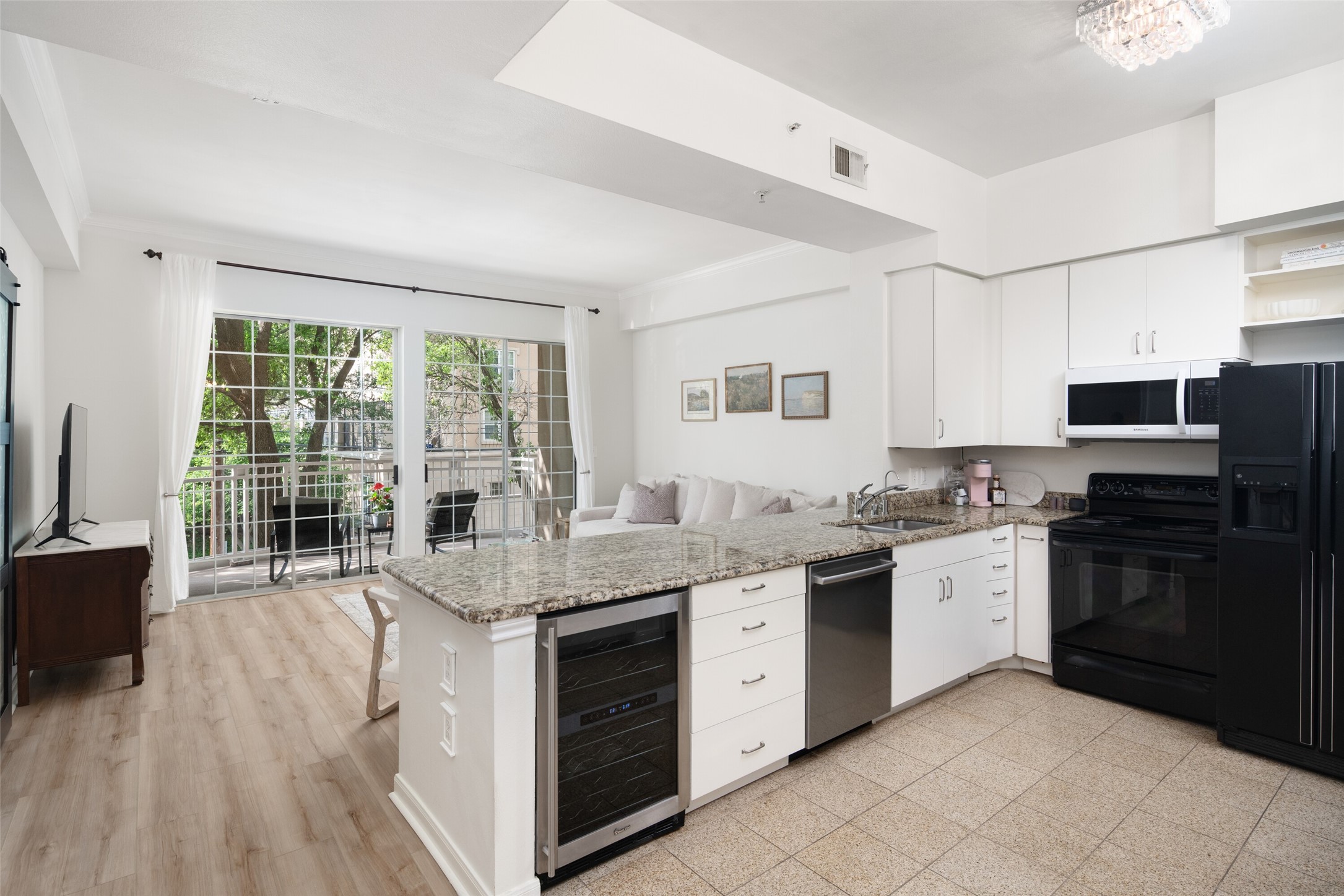 3225 Turtle Creek Boulevard 234