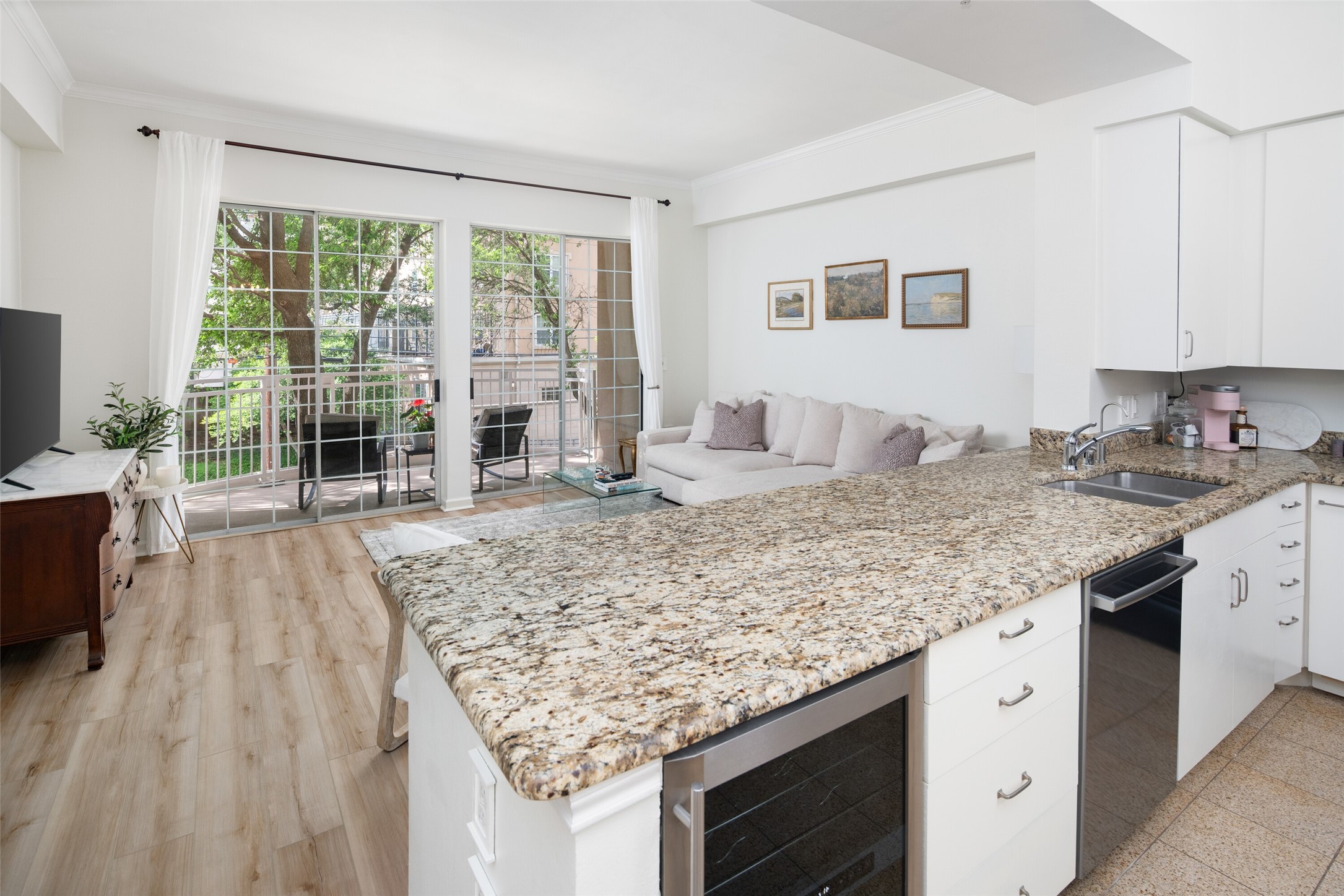 3225 Turtle Creek Boulevard 234