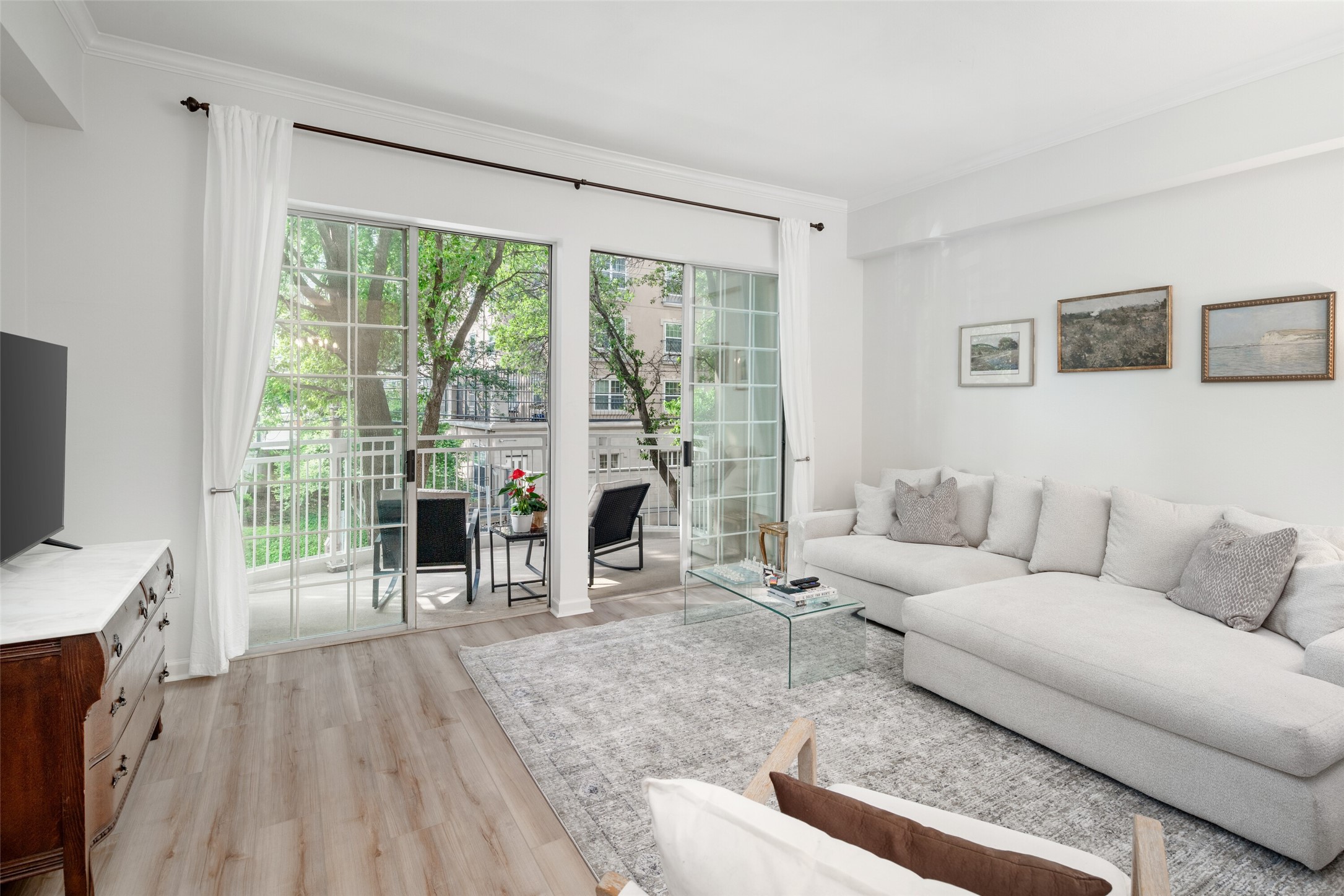 3225 Turtle Creek Boulevard 234