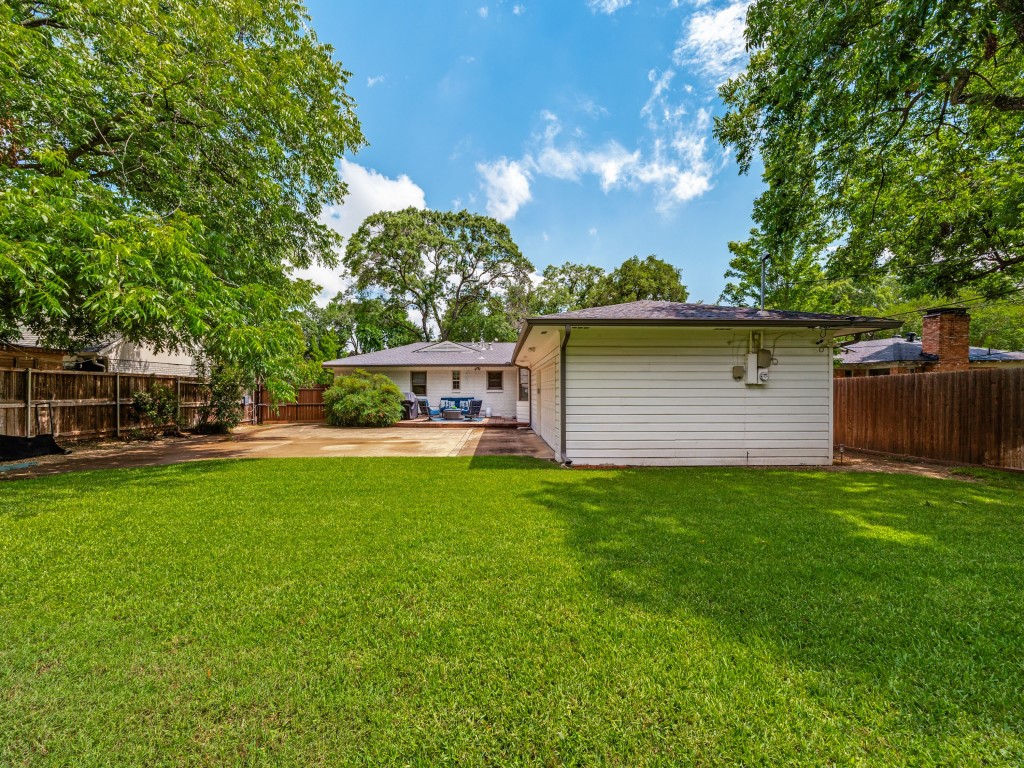 4107 Lomita Lane