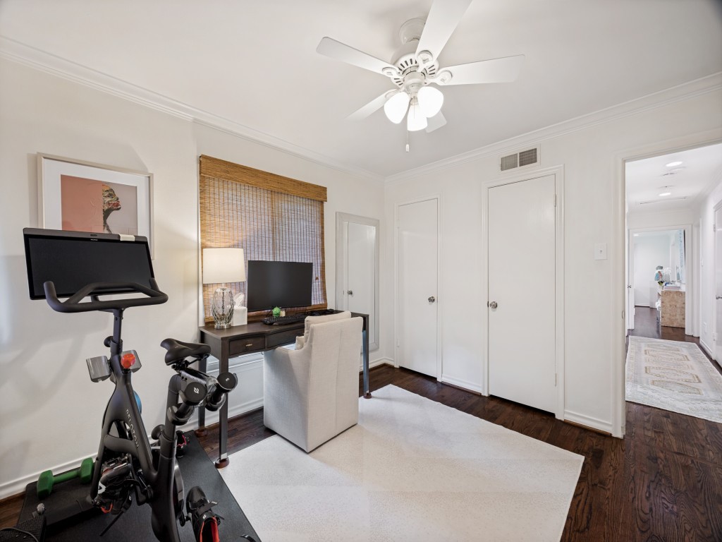 4107 Lomita Lane