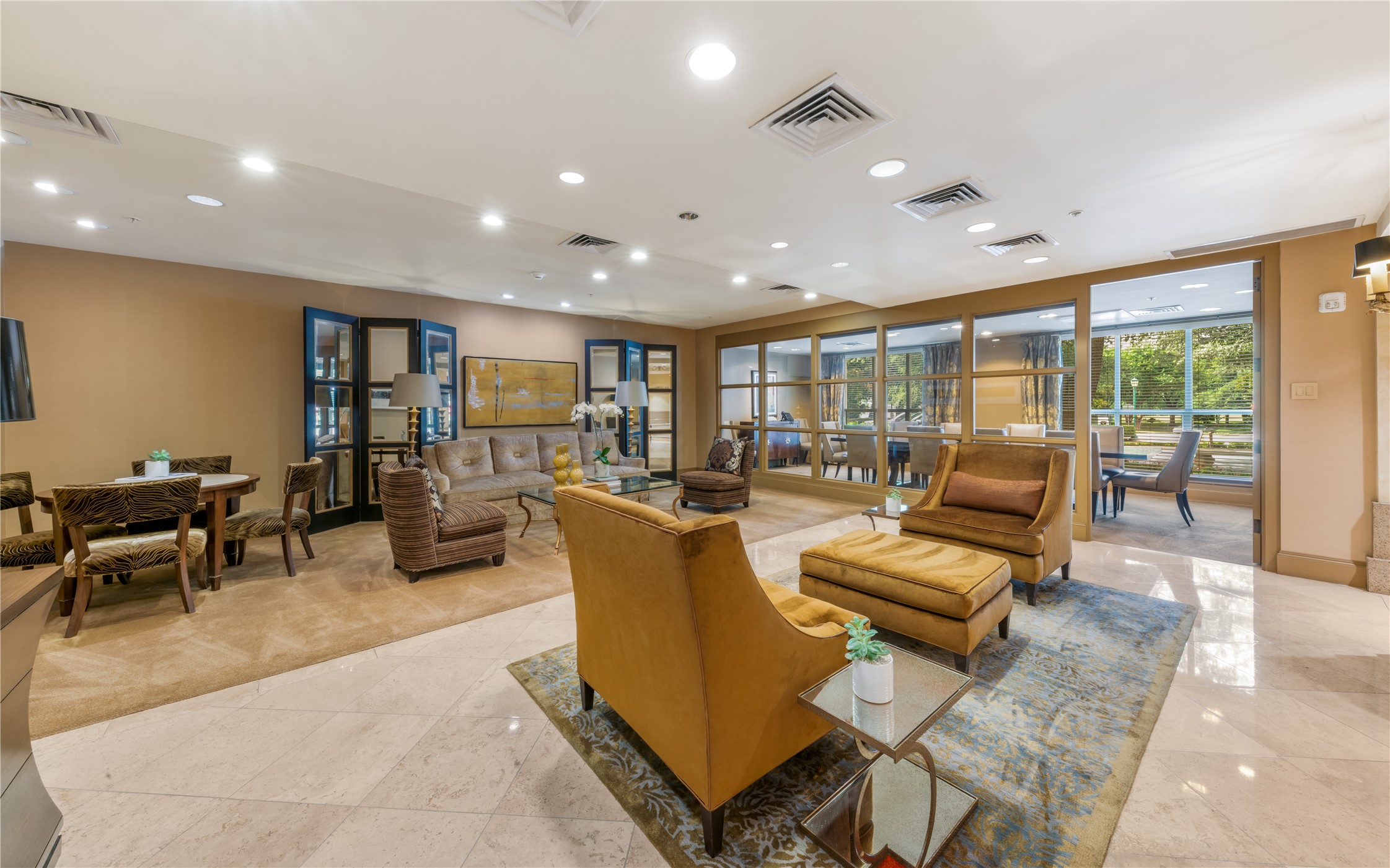 3401 Lee Parkway 104