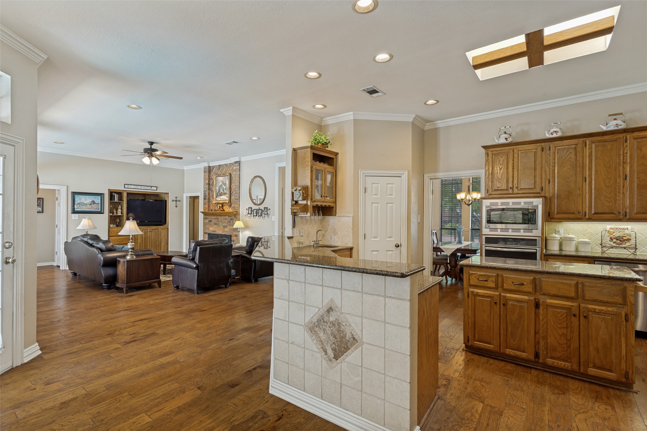 3411 Cedar Hill Court