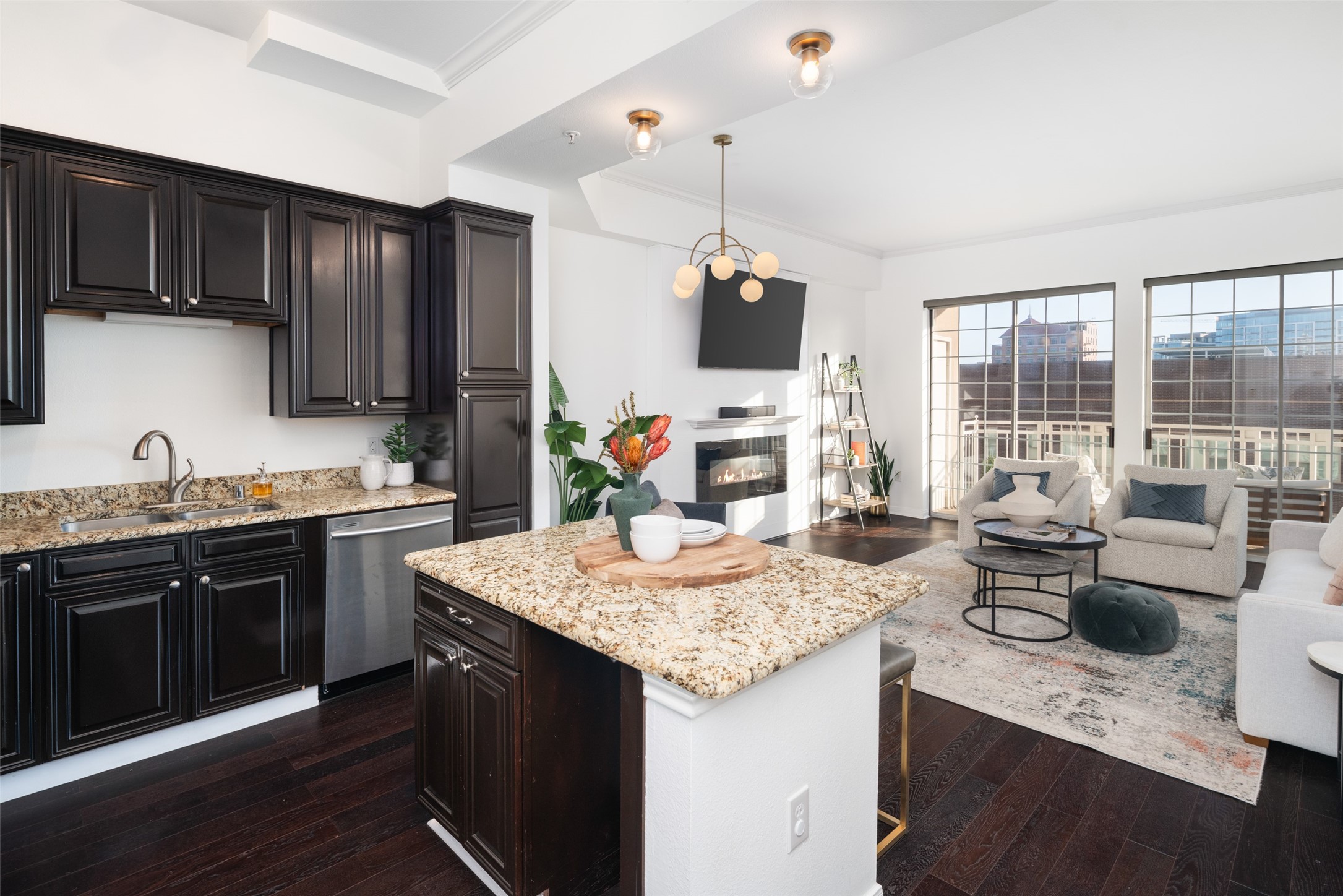 3225 Turtle Creek Boulevard 716