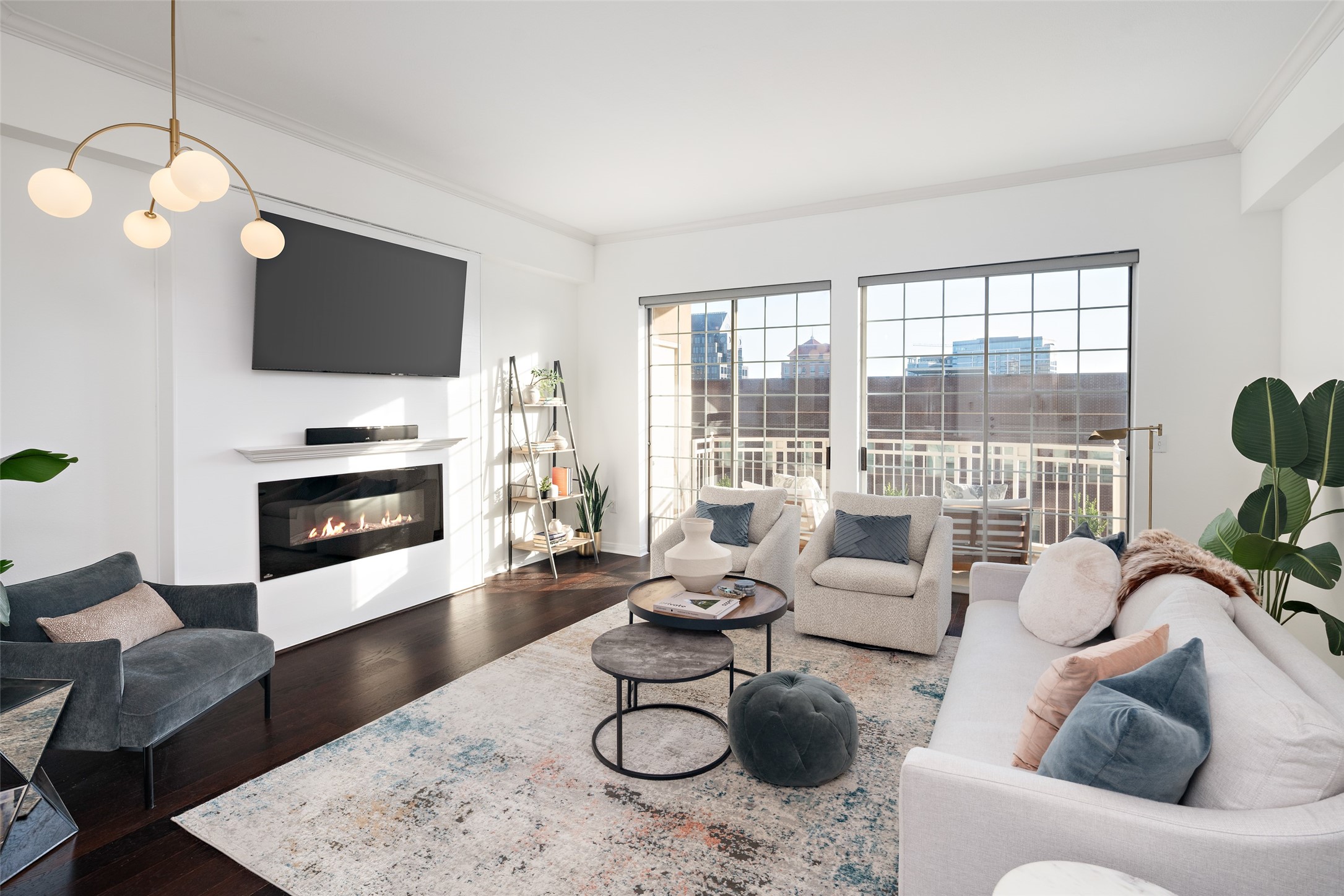 3225 Turtle Creek Boulevard 716