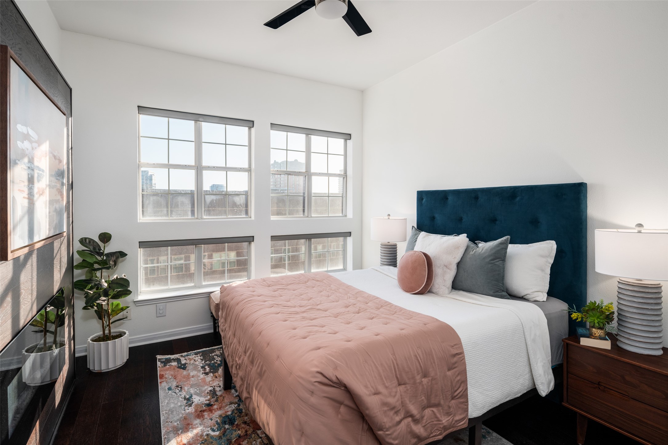 3225 Turtle Creek Boulevard 716