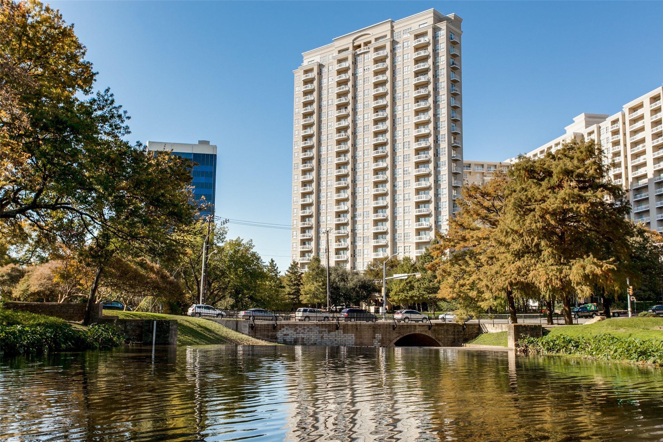 3225 Turtle Creek Boulevard 234