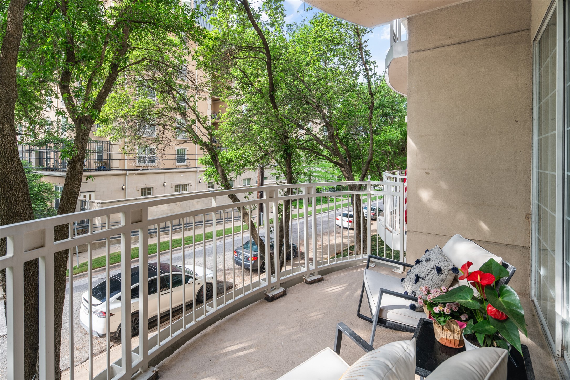3225 Turtle Creek Boulevard 234
