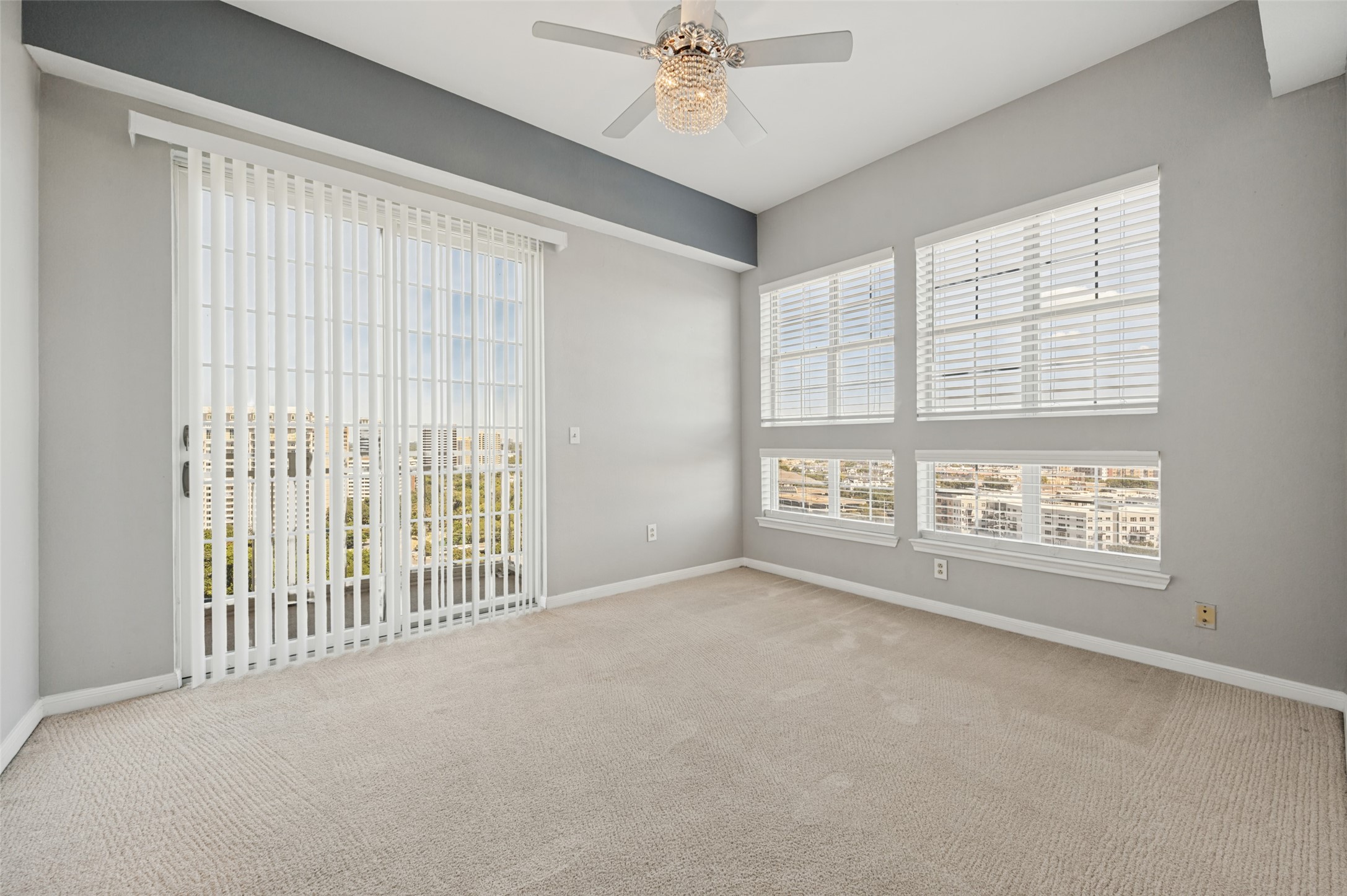 3225 Turtle Creek Boulevard 2104