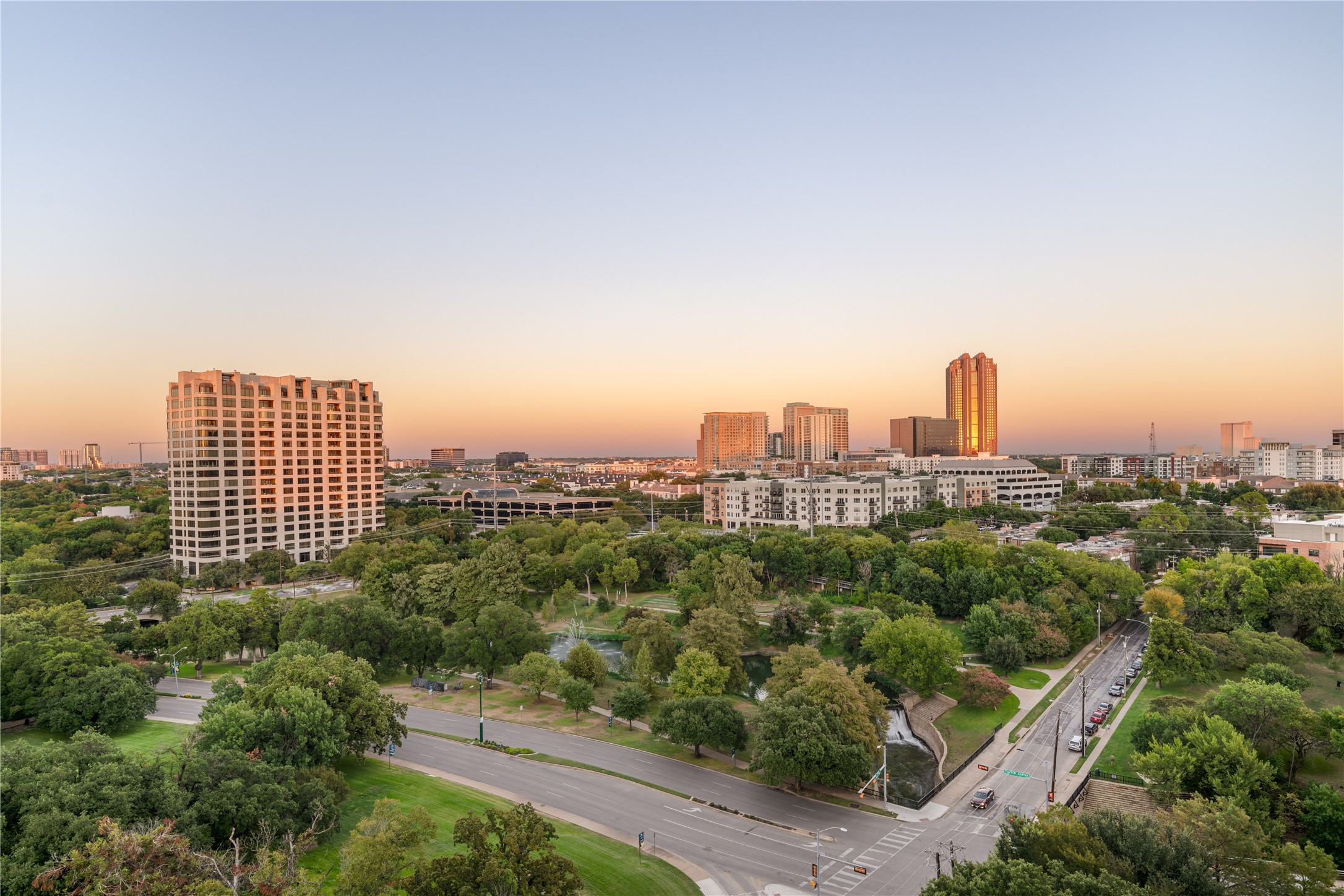3225 Turtle Creek Boulevard 1247