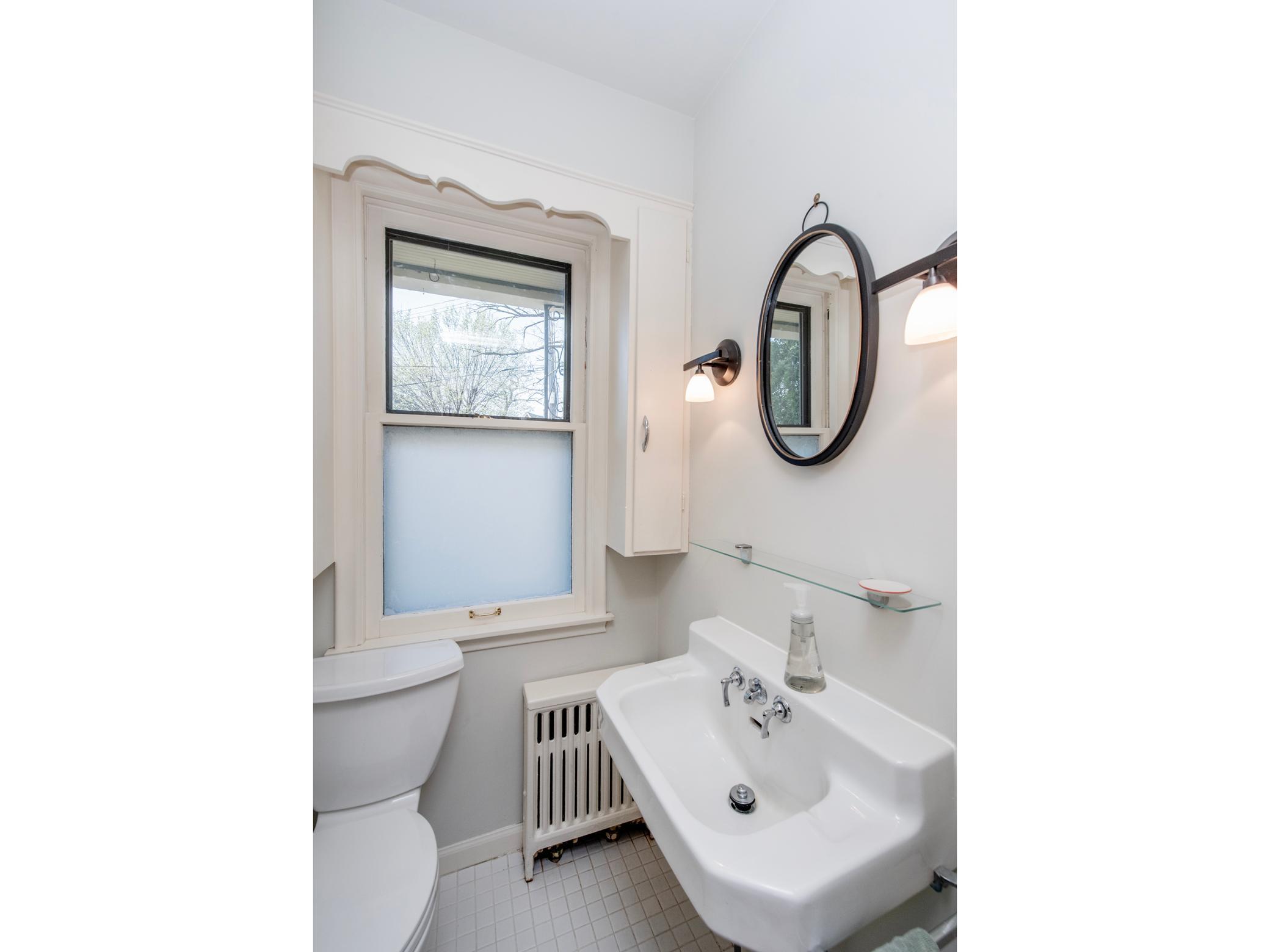 85 Clarence Avenue SE