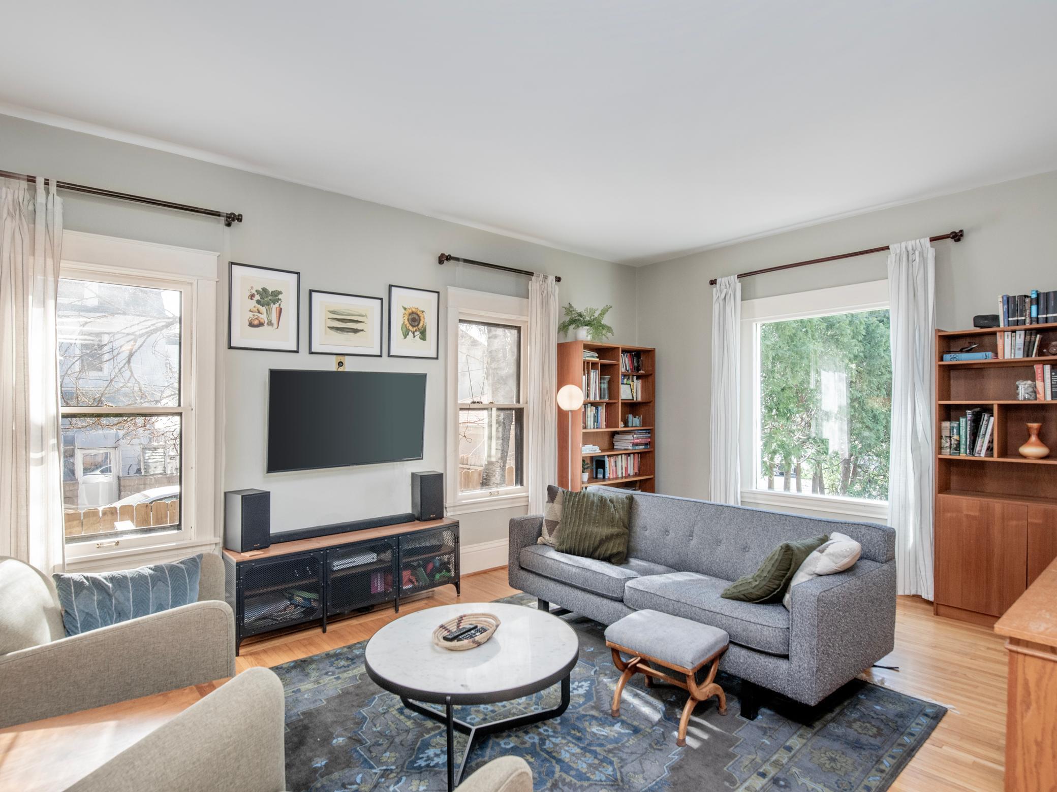 85 Clarence Avenue SE