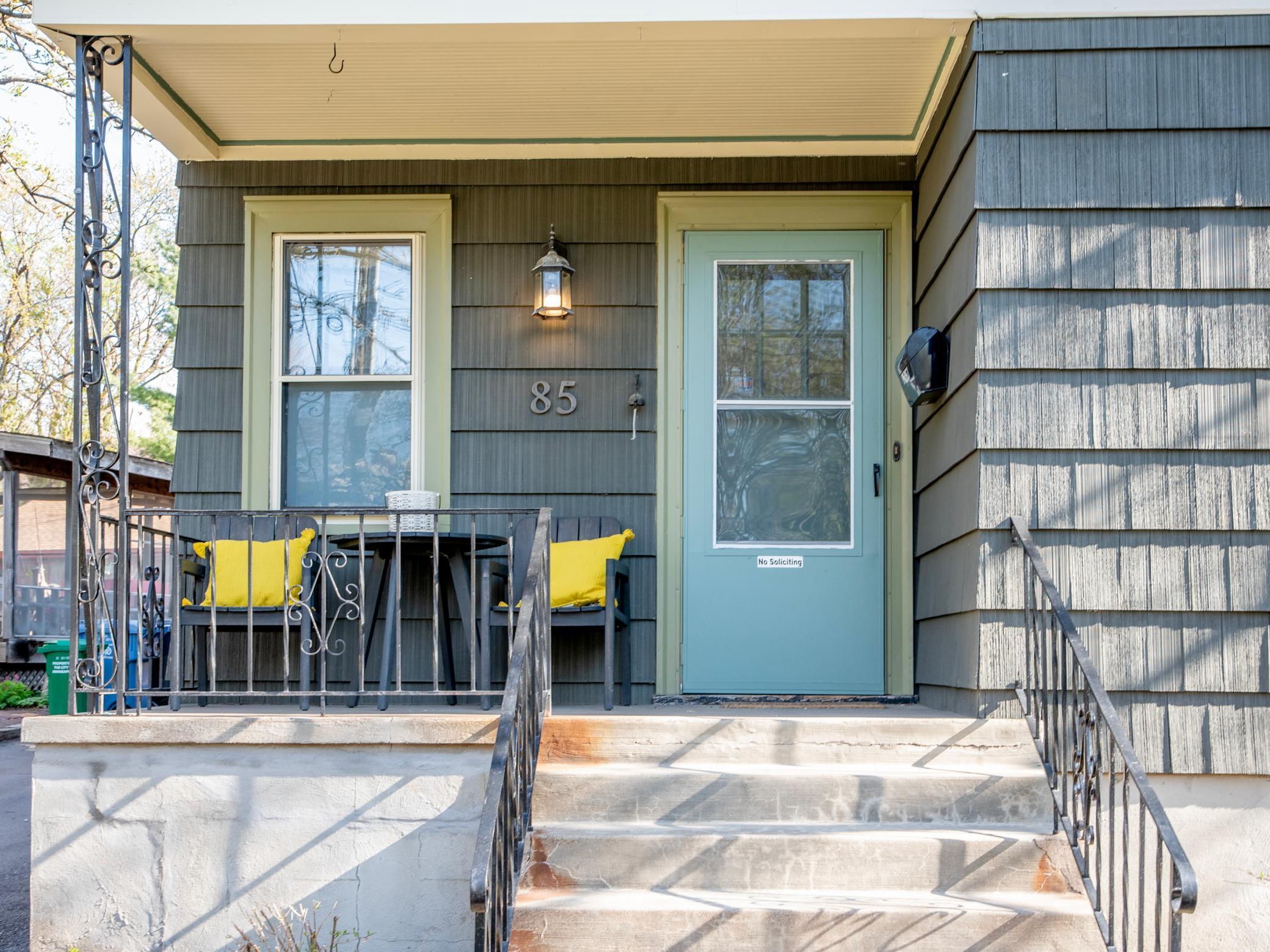 85 Clarence Avenue SE