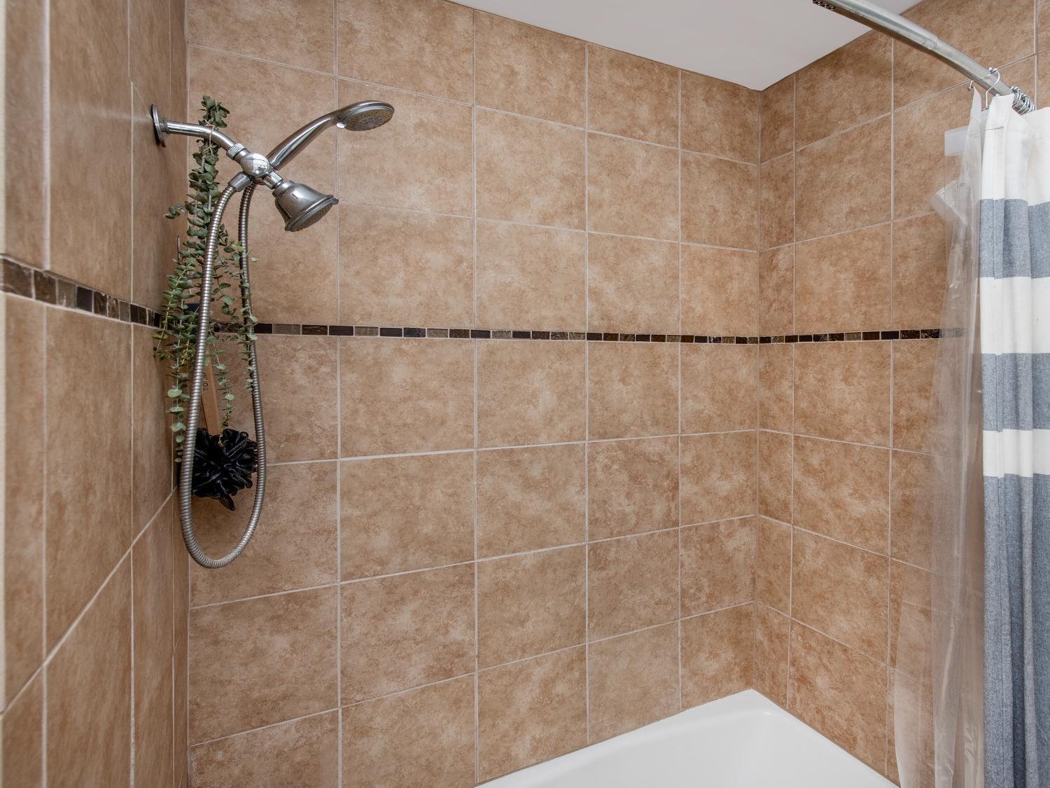 10341 Clinton Avenue S