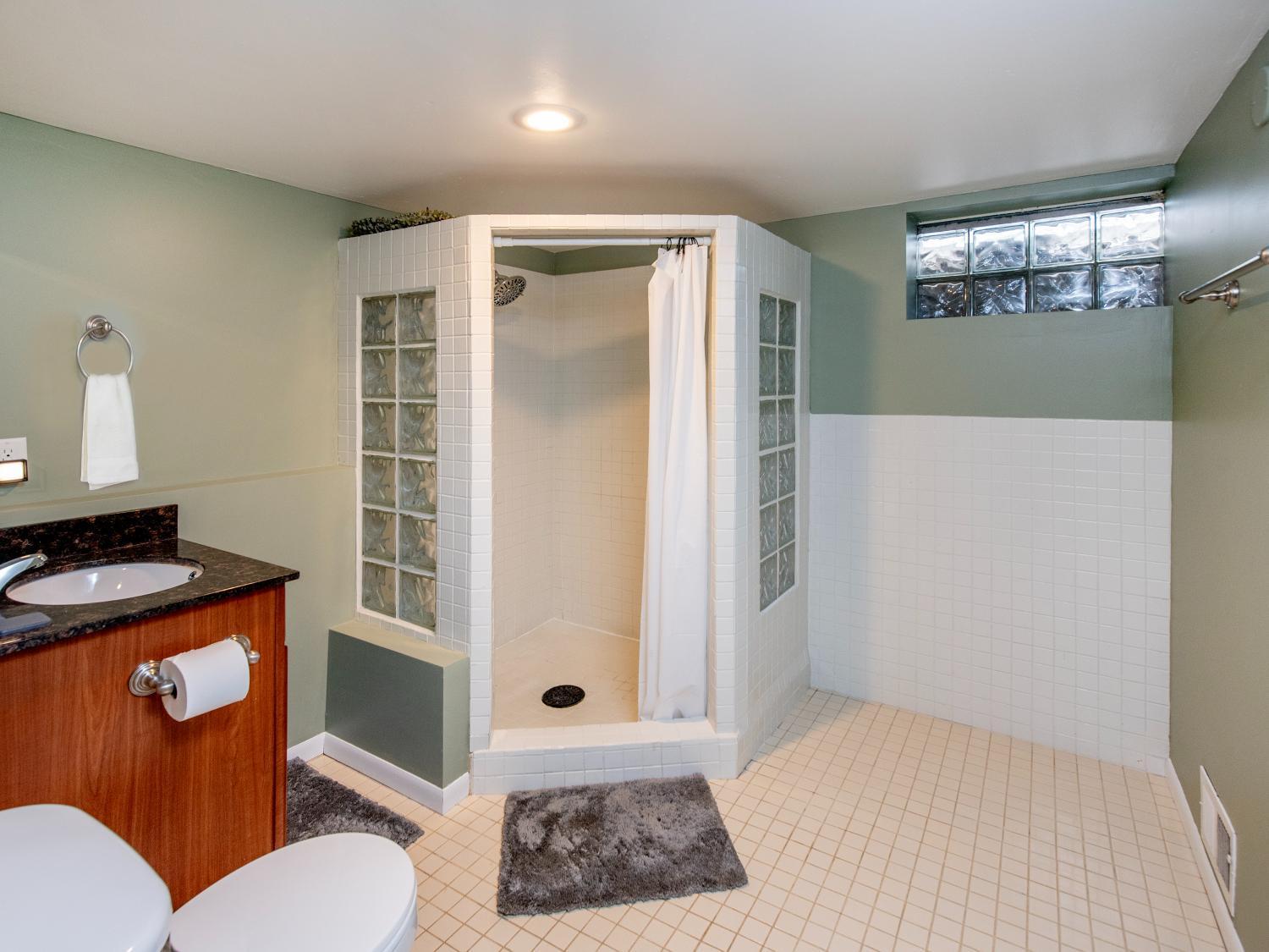 10341 Clinton Avenue S