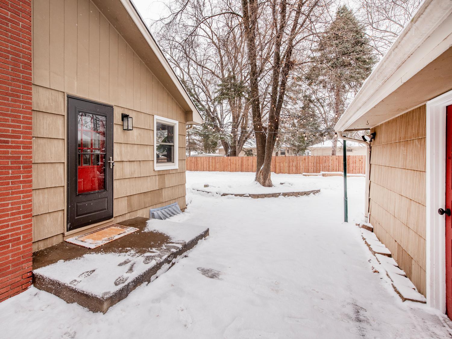 10341 Clinton Avenue S