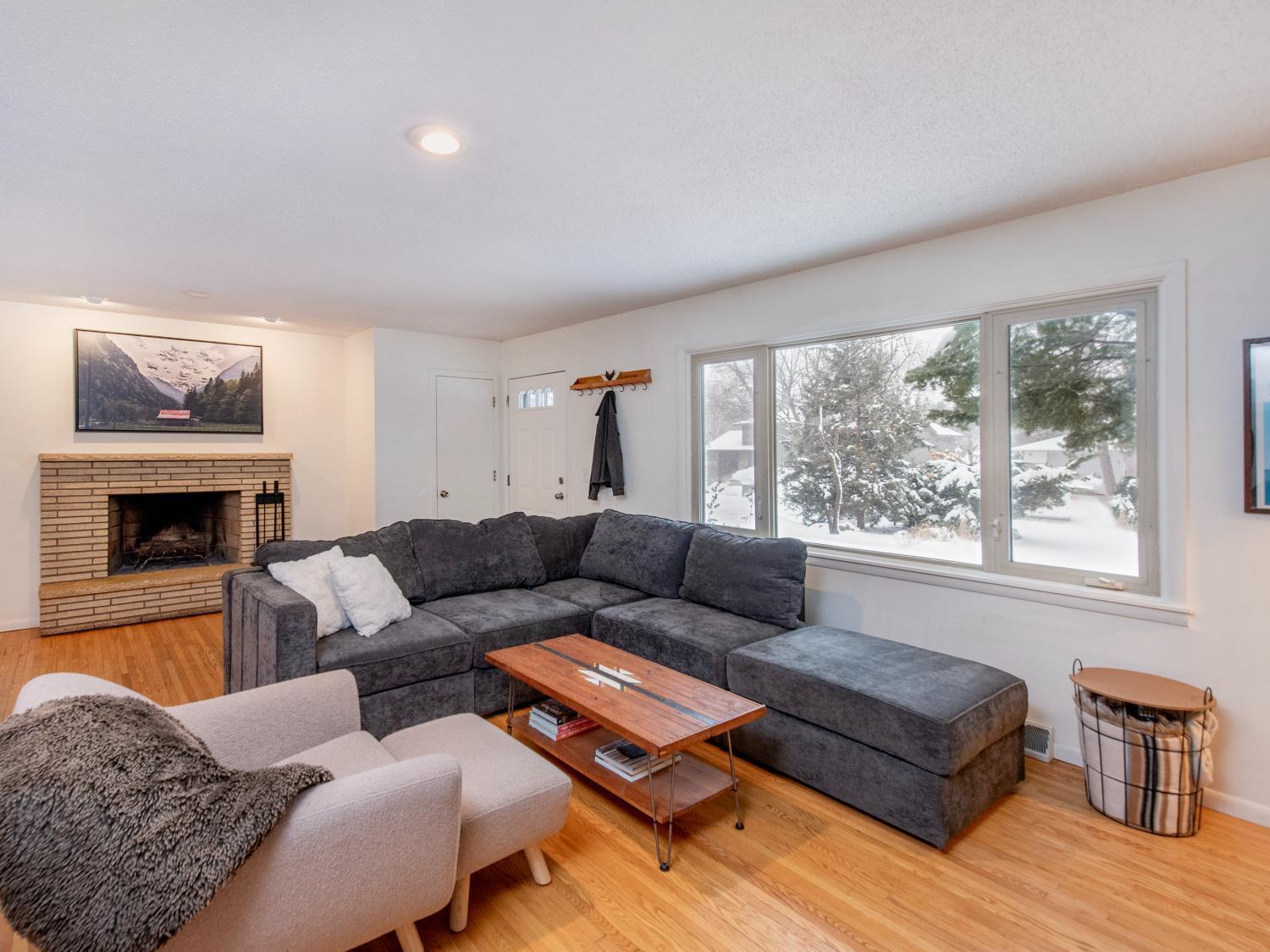 10341 Clinton Avenue S