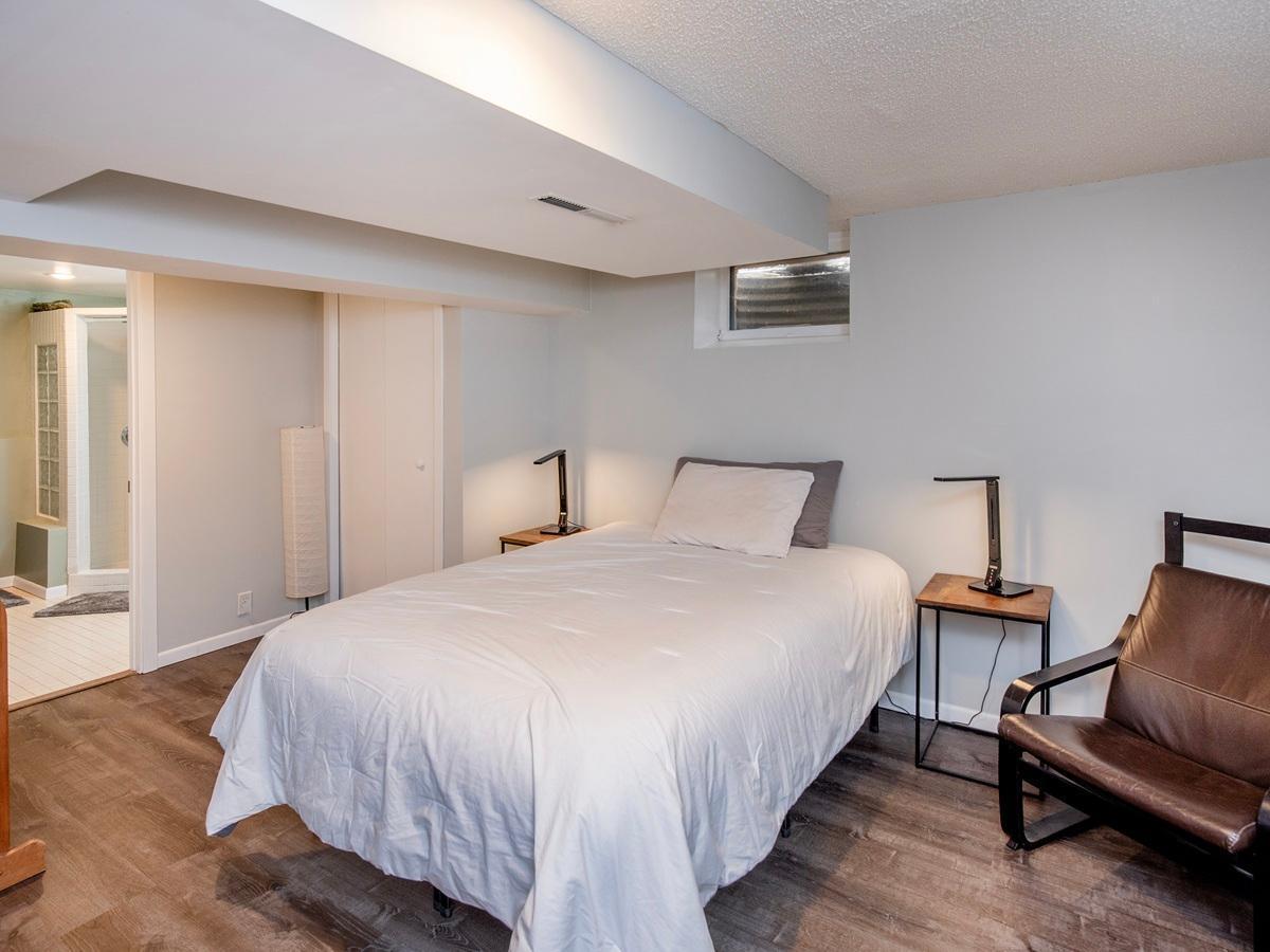 10341 Clinton Avenue S