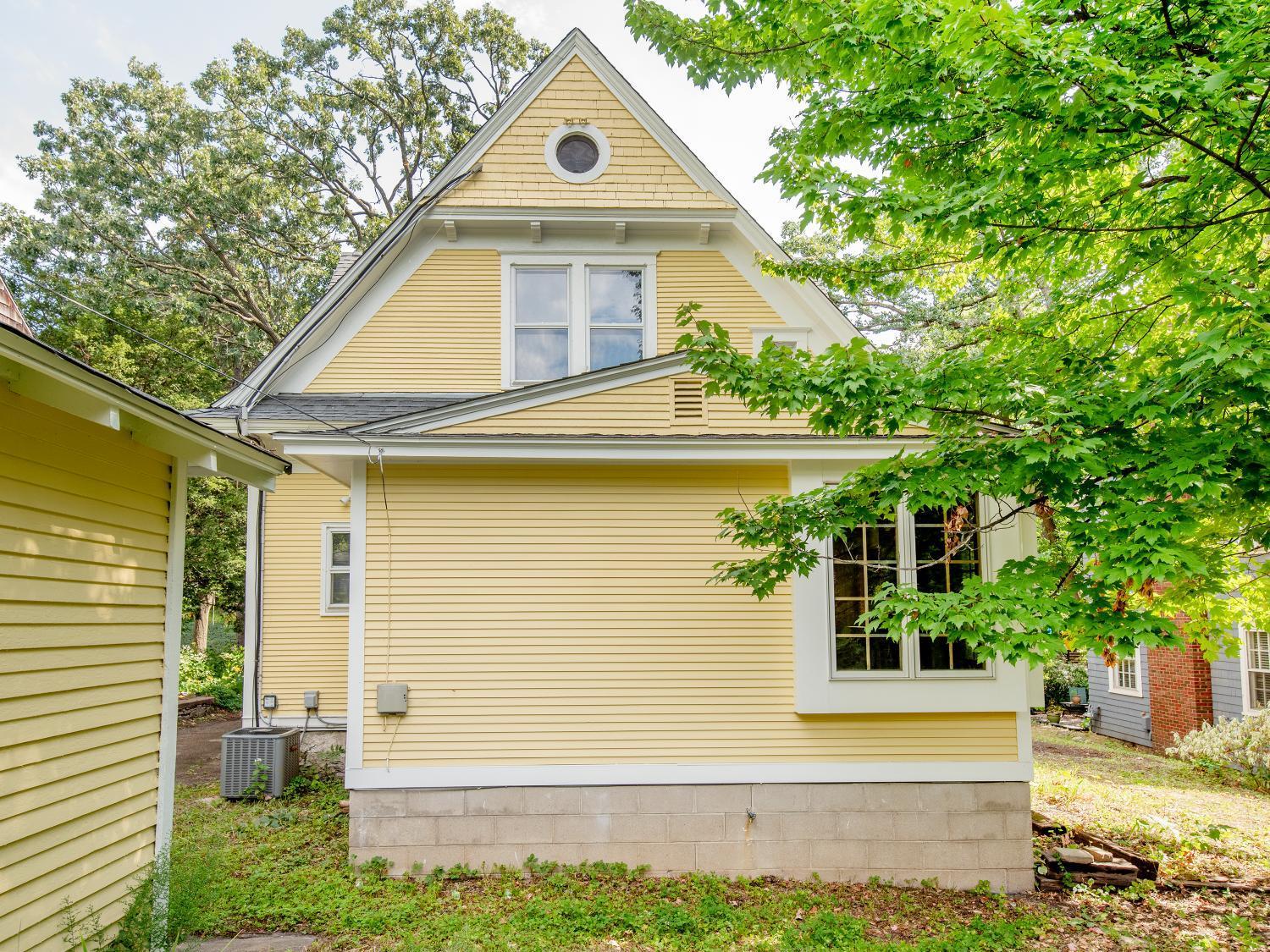 92 Orlin Avenue SE