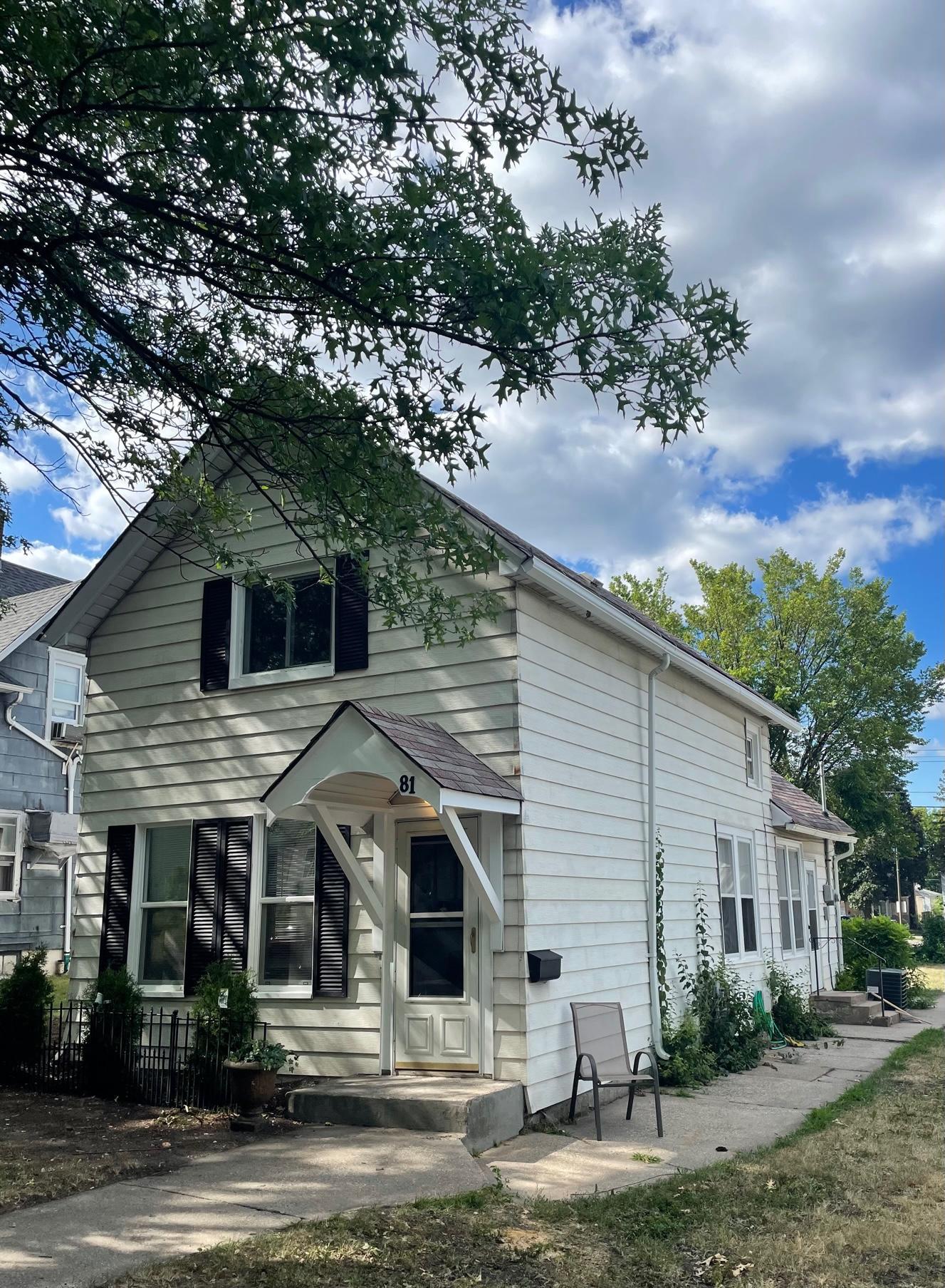 81 Rose Avenue E
