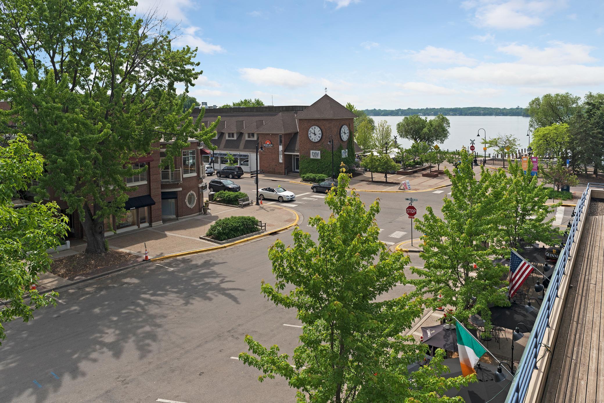 205 Barry Avenue S Unit: 210