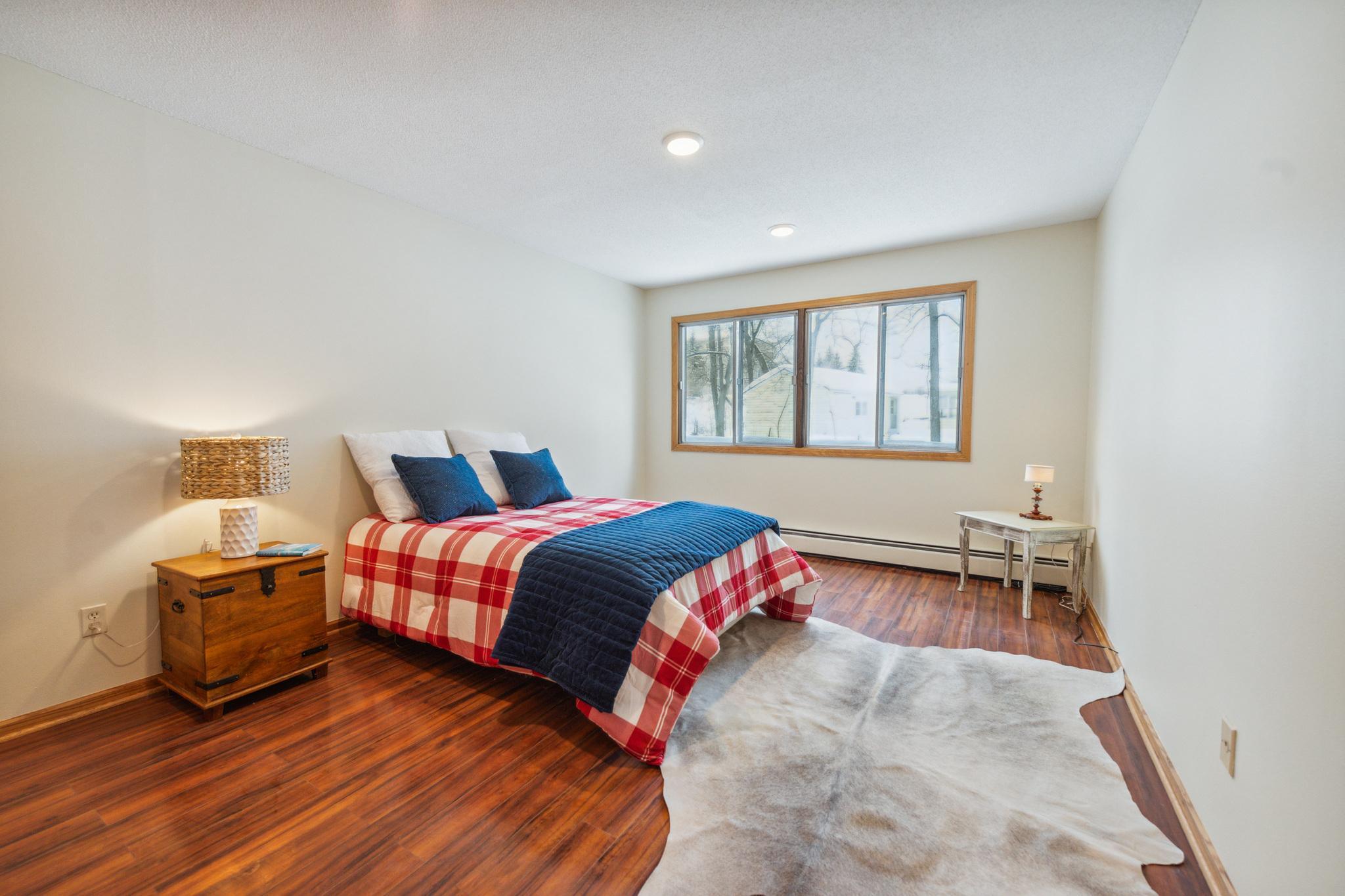 205 Barry Avenue S Unit: 113