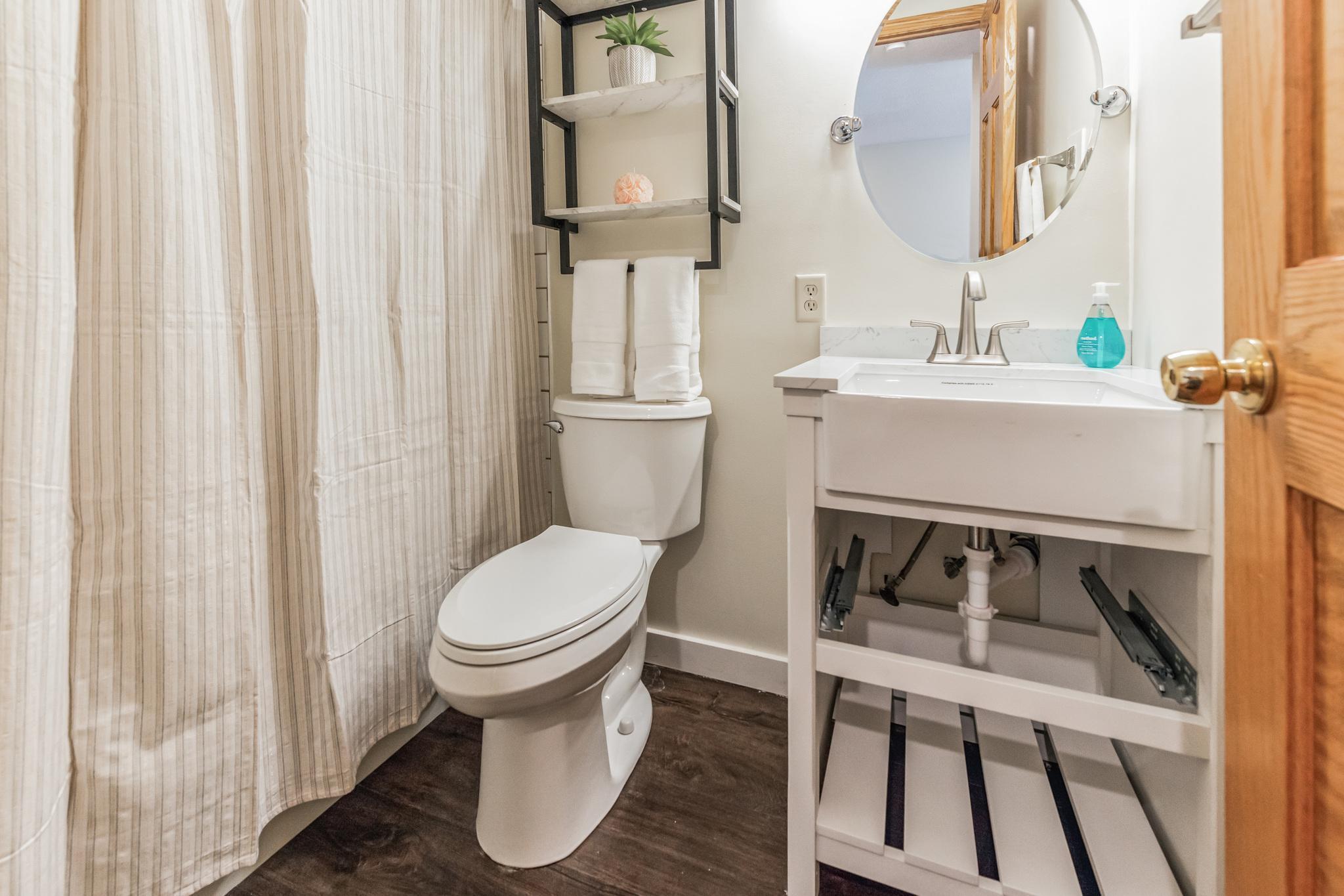 205 Barry Avenue S Unit: 113