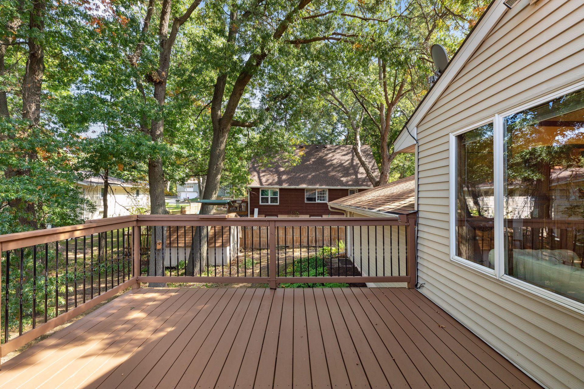 2304 Fairmeadows Road