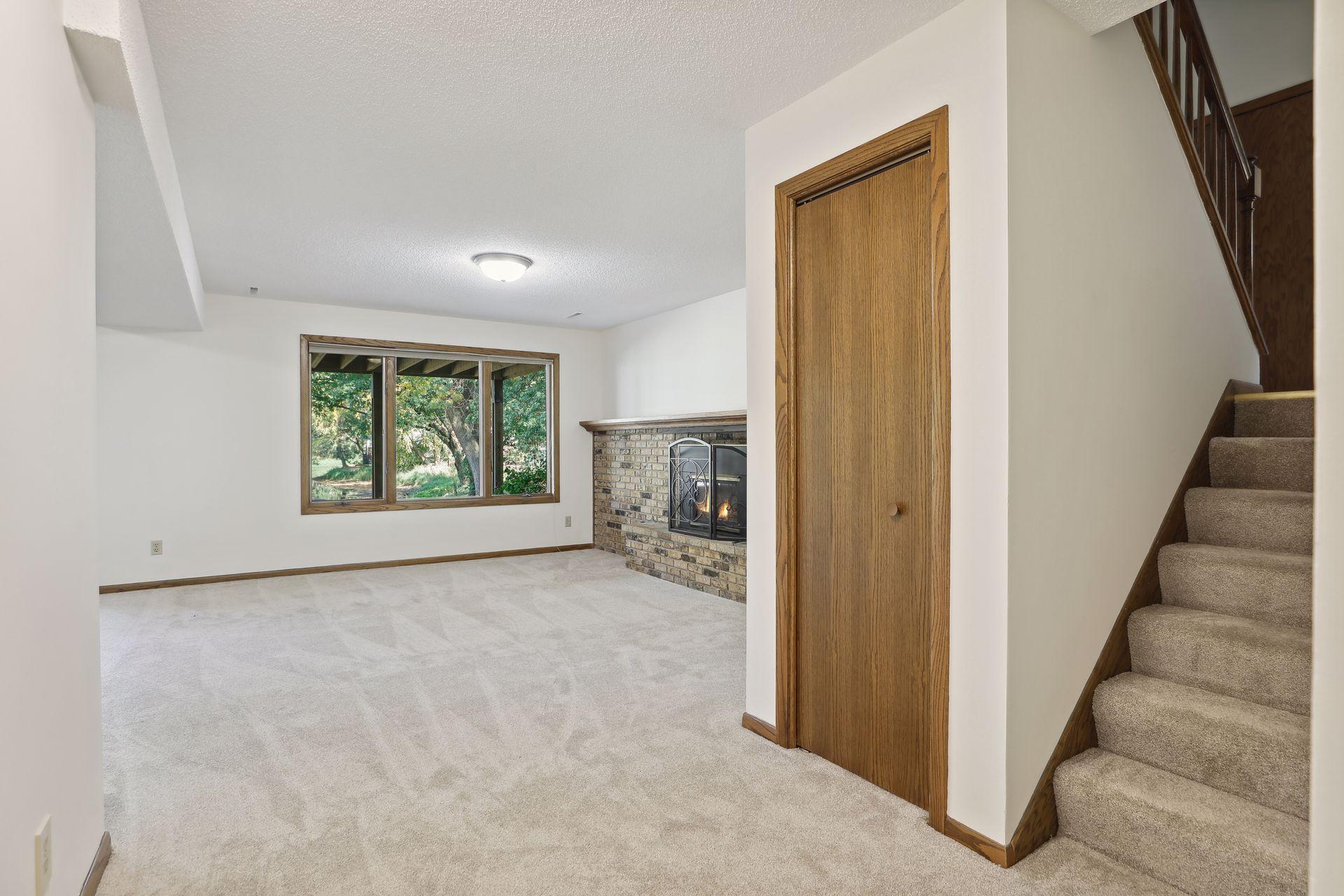 2304 Fairmeadows Road