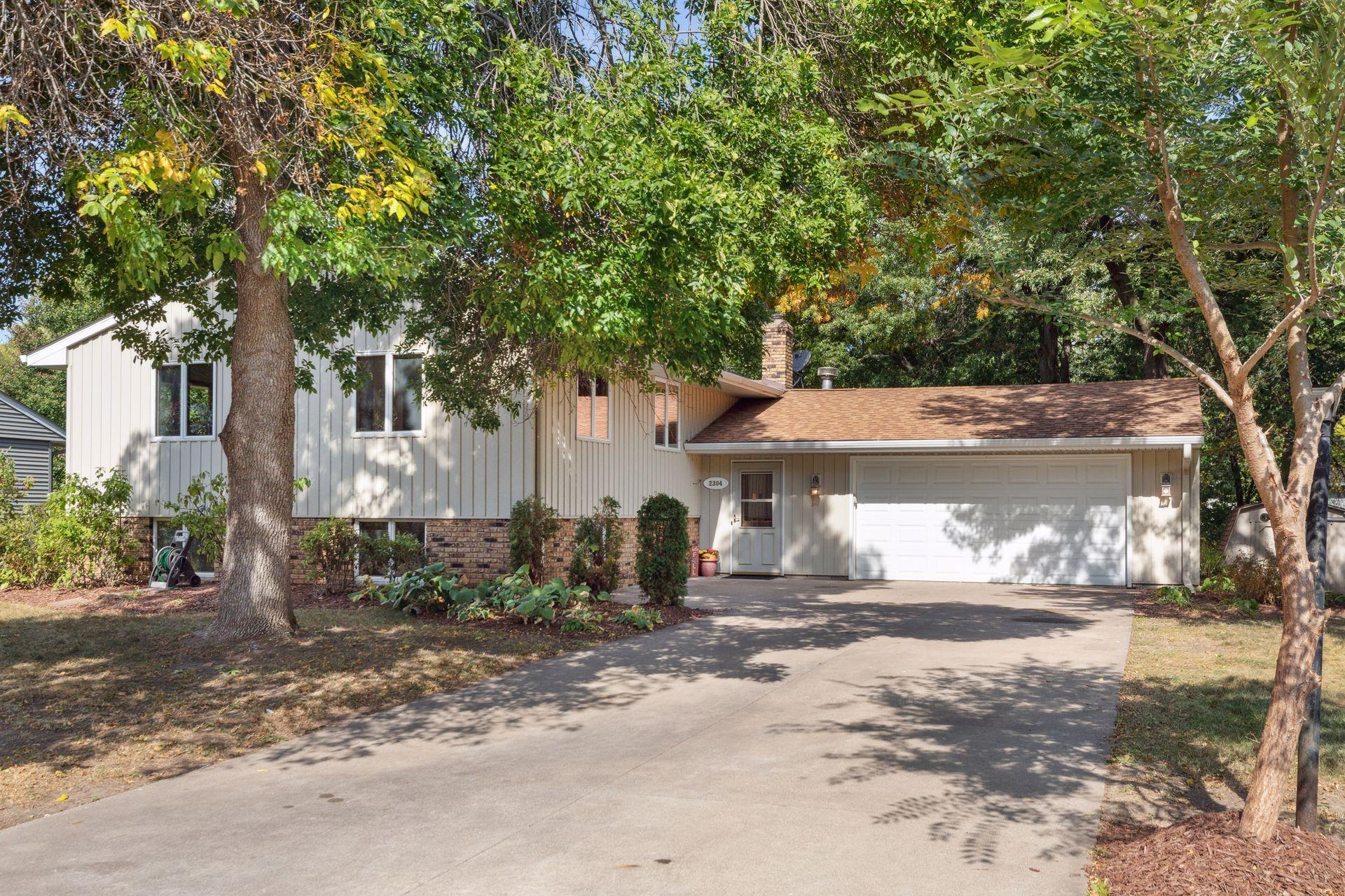 2304 Fairmeadows Road