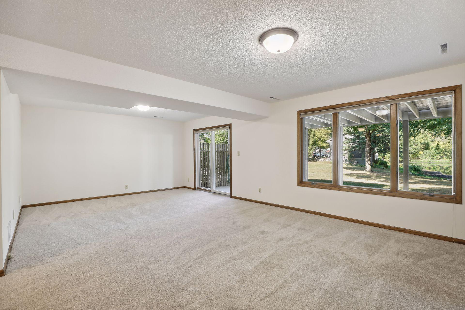2304 Fairmeadows Road