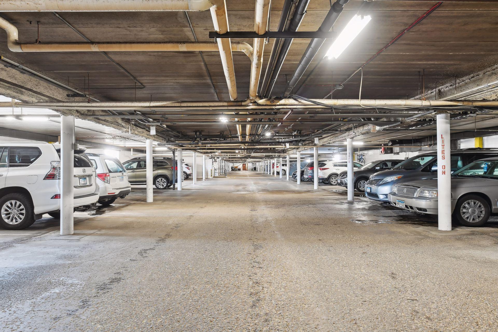 205 Barry Avenue S Unit: 217